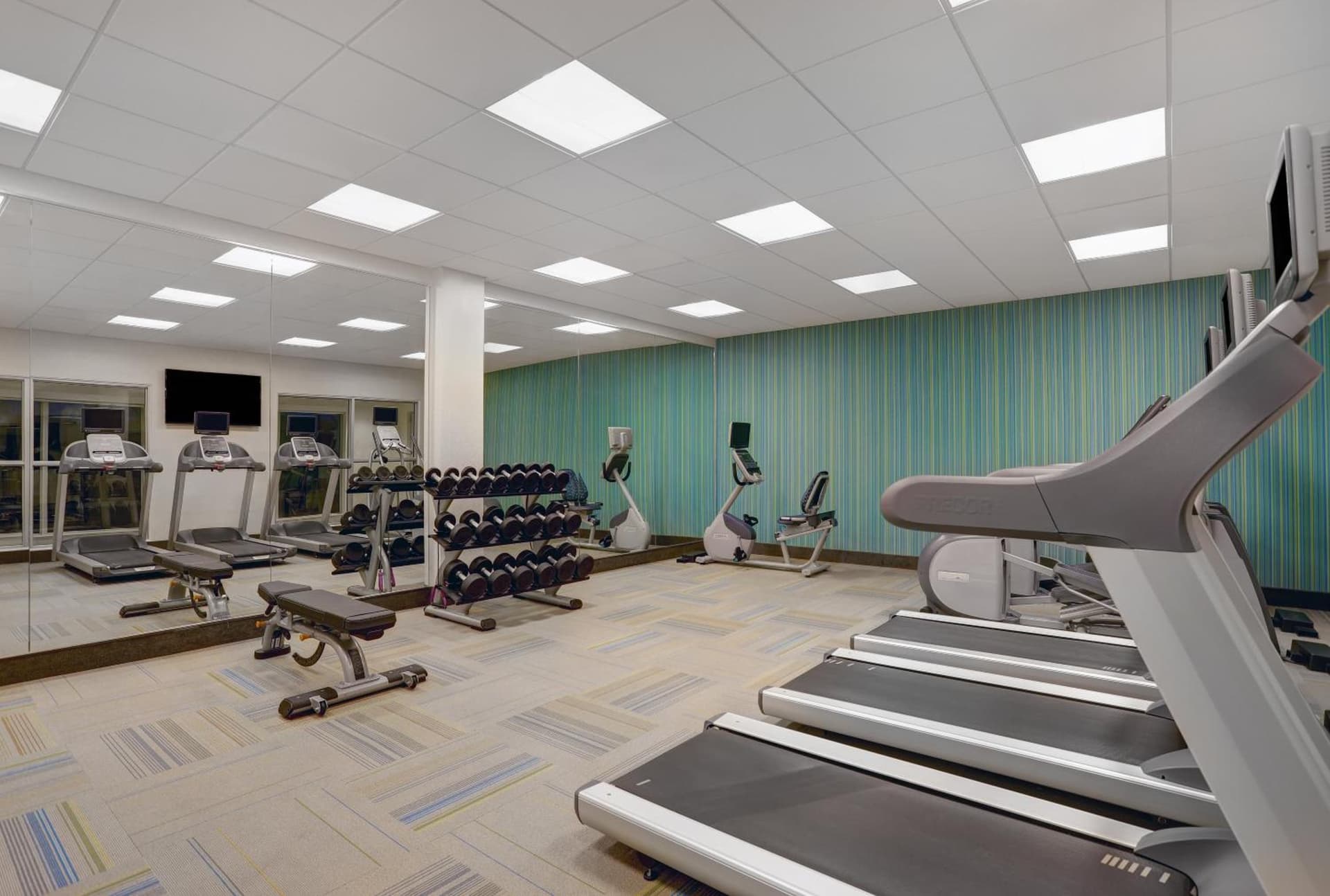 Holiday Inn Express & Suites - Lenexa - Overland Park Area by IHG gallery photo in Lenexa, KS — image 25