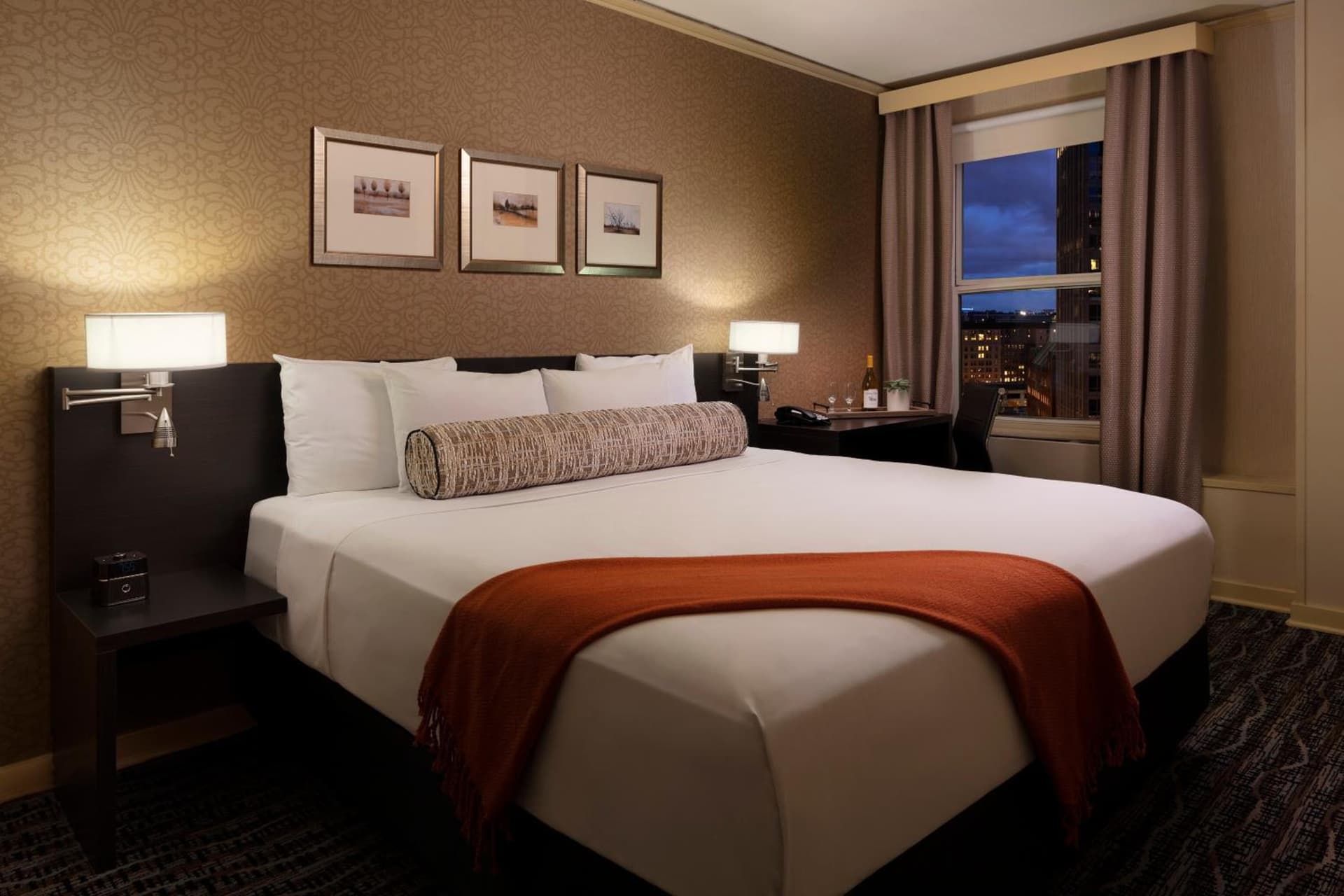 Executive Hotel Pacific gallery photo in Seattle, WA — image 8