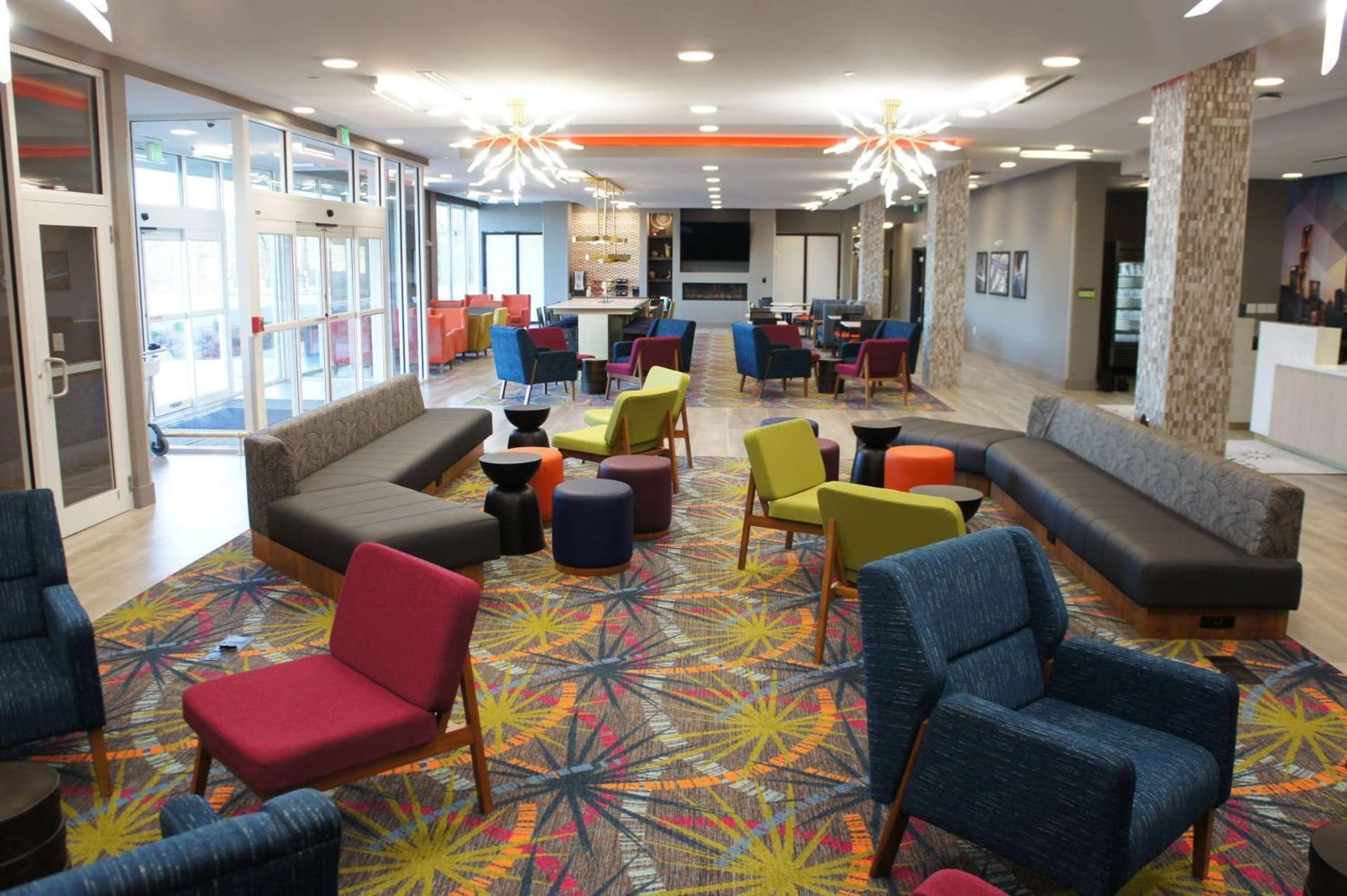 La Quinta Inn & Suites by Wyndham Braselton gallery photo in Braselton, GA — image 98