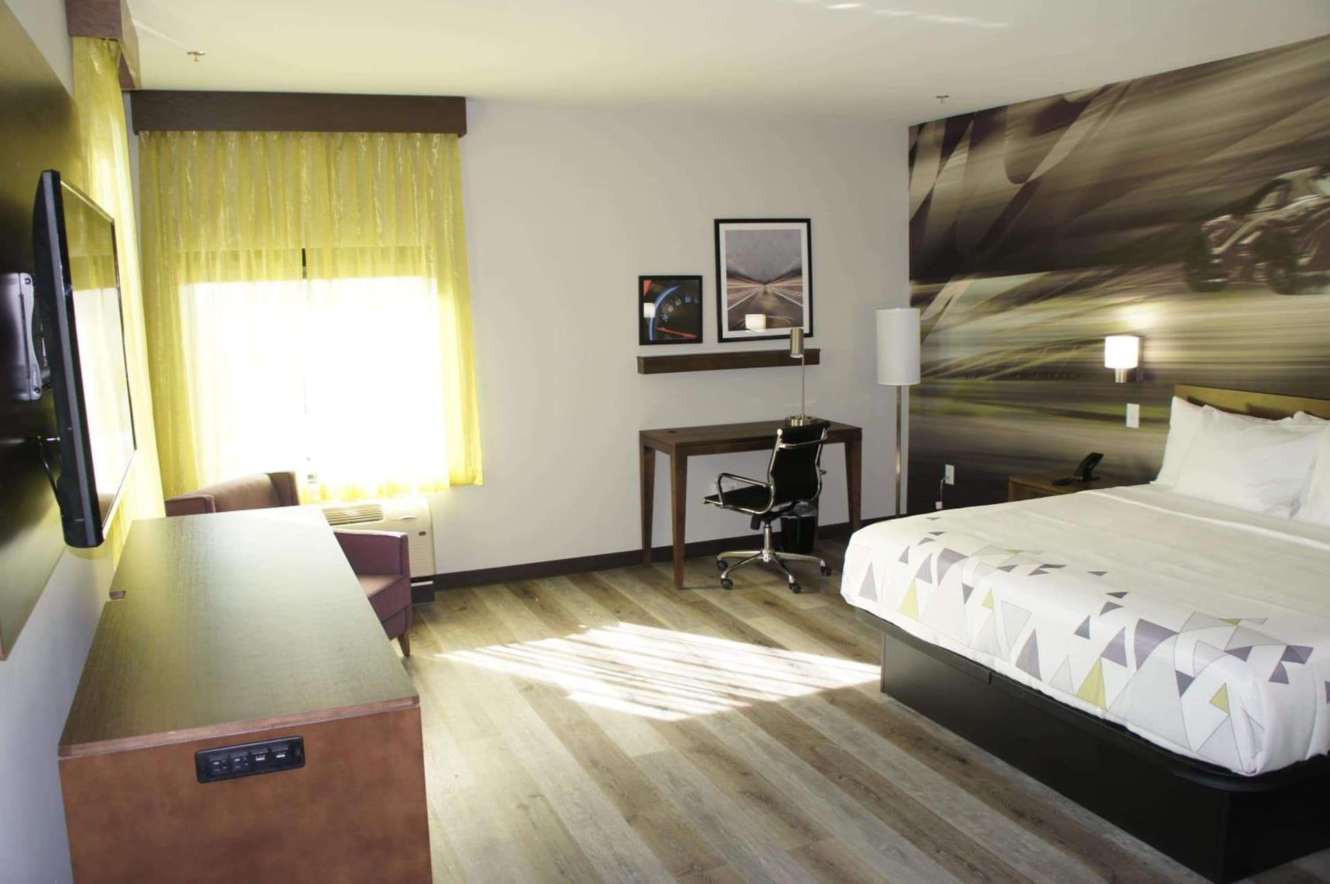 La Quinta Inn & Suites by Wyndham Braselton gallery photo in Braselton, GA — image 15