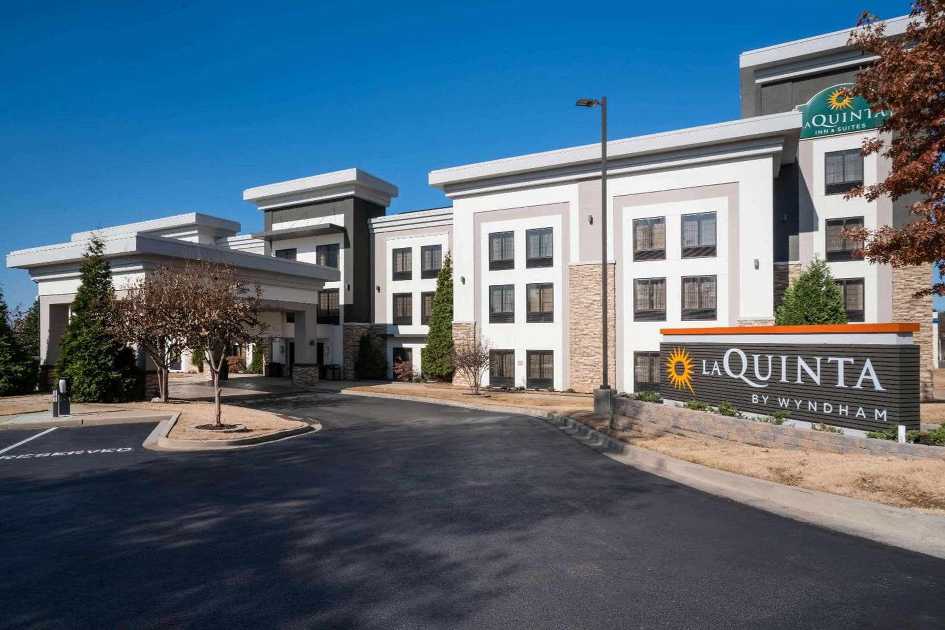 La Quinta by Wyndham Memphis Wolfchase property views in Memphis, TN — gallery photo 3