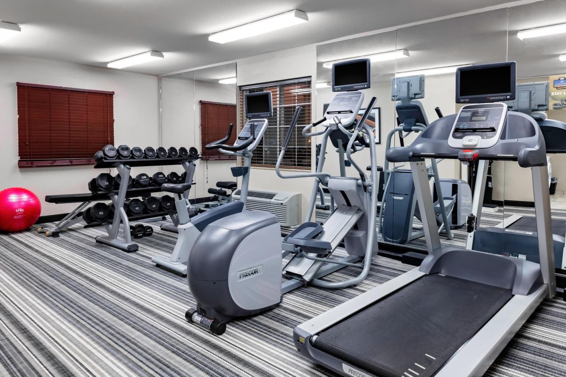 Candlewood Suites Warner Robins by IHG gallery photo in Warner Robins, GA — image 11