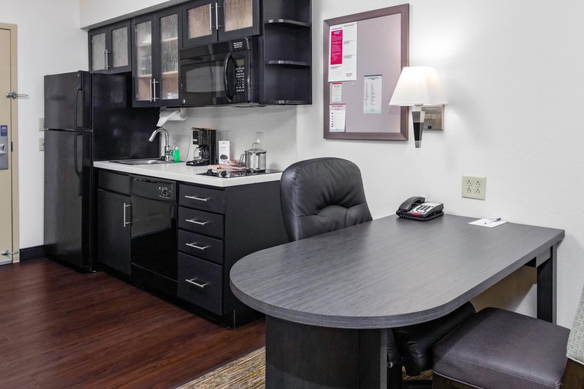 Candlewood Suites Warner Robins by IHG gallery photo in Warner Robins, GA — image 6