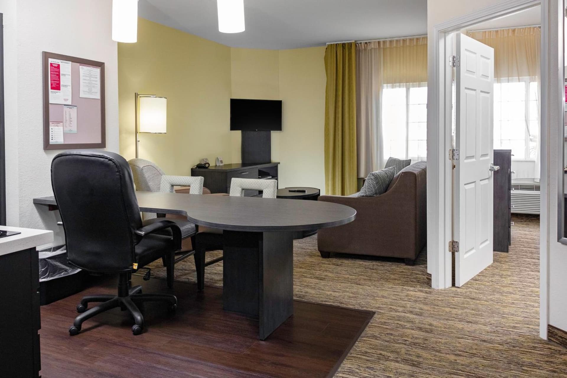 Candlewood Suites Warner Robins by IHG interior in Warner Robins, GA — gallery photo 2