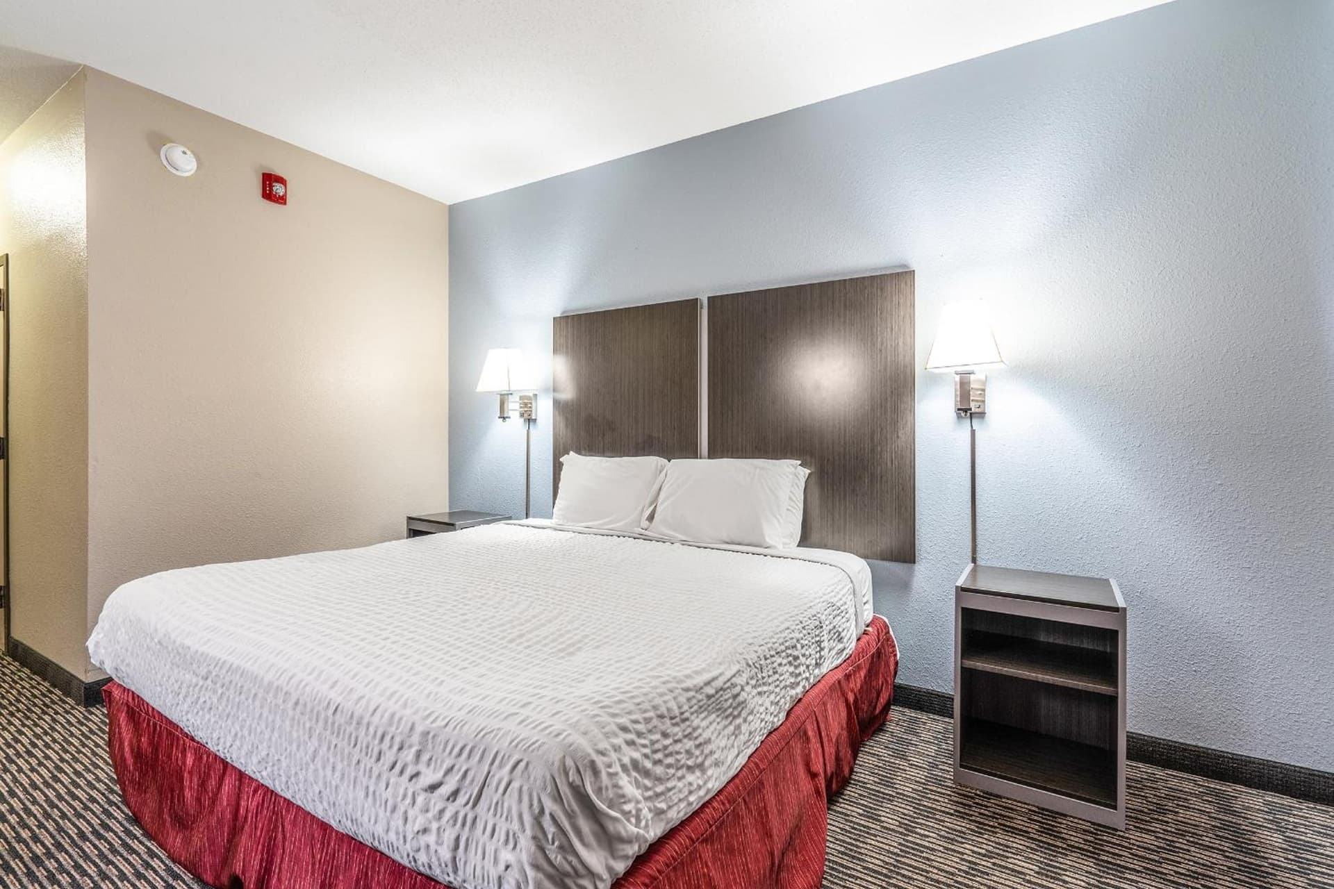 Suburban Studios Chattanooga Northeast - Ooltewah property views in Chattanooga, TN — gallery photo 3