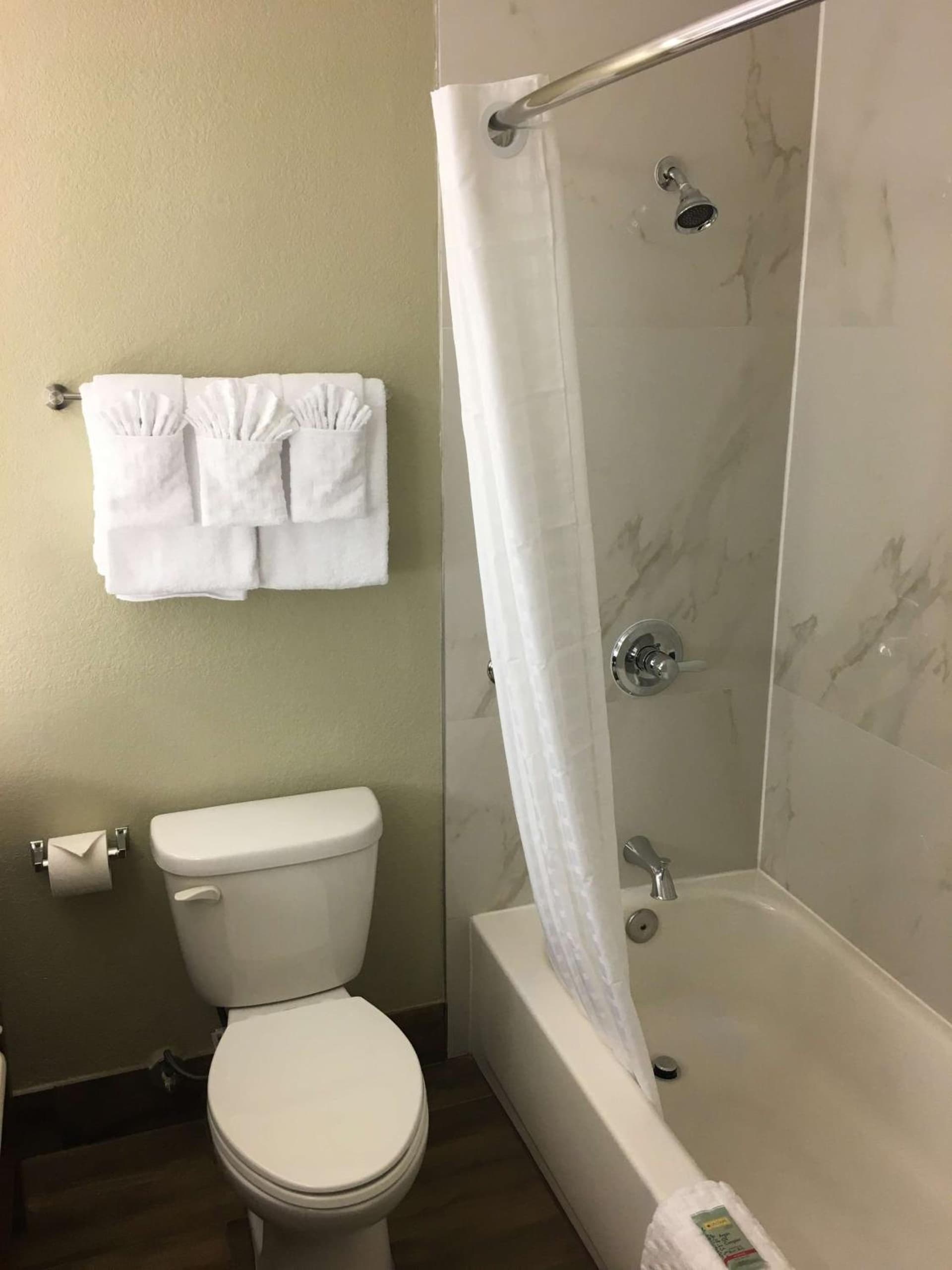 Best Western Carlsbad by the Sea property views in Carlsbad, CA — gallery photo 3