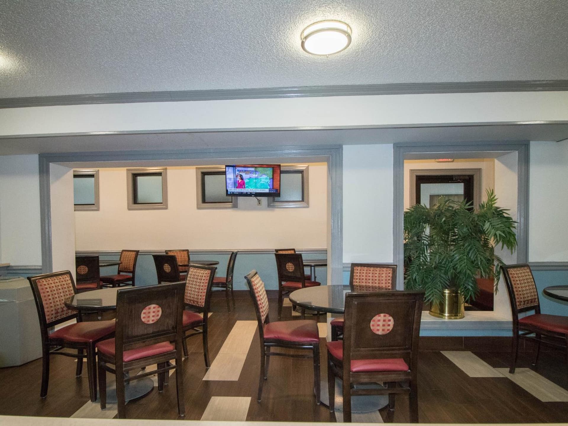 Sweet Dream Inn - University Park property views in Pensacola, FL — gallery photo 3