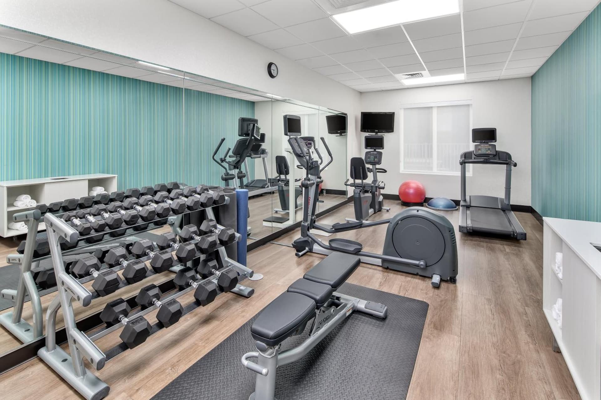 Holiday Inn Express Hotel & Suites Palm Bay by IHG gallery photo in Palm Bay, FL — image 35