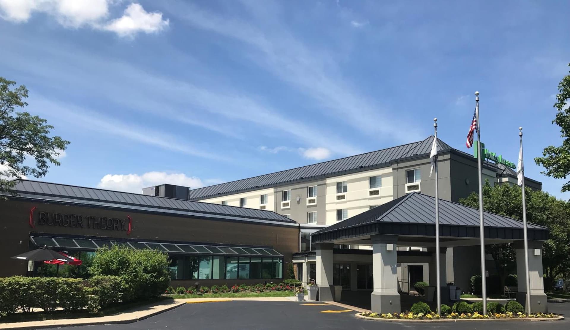 Holiday Inn & Suites Chicago-Carol Stream Wheaton by IHG featured exterior or lobby in Carol Stream, IL — similar hotel