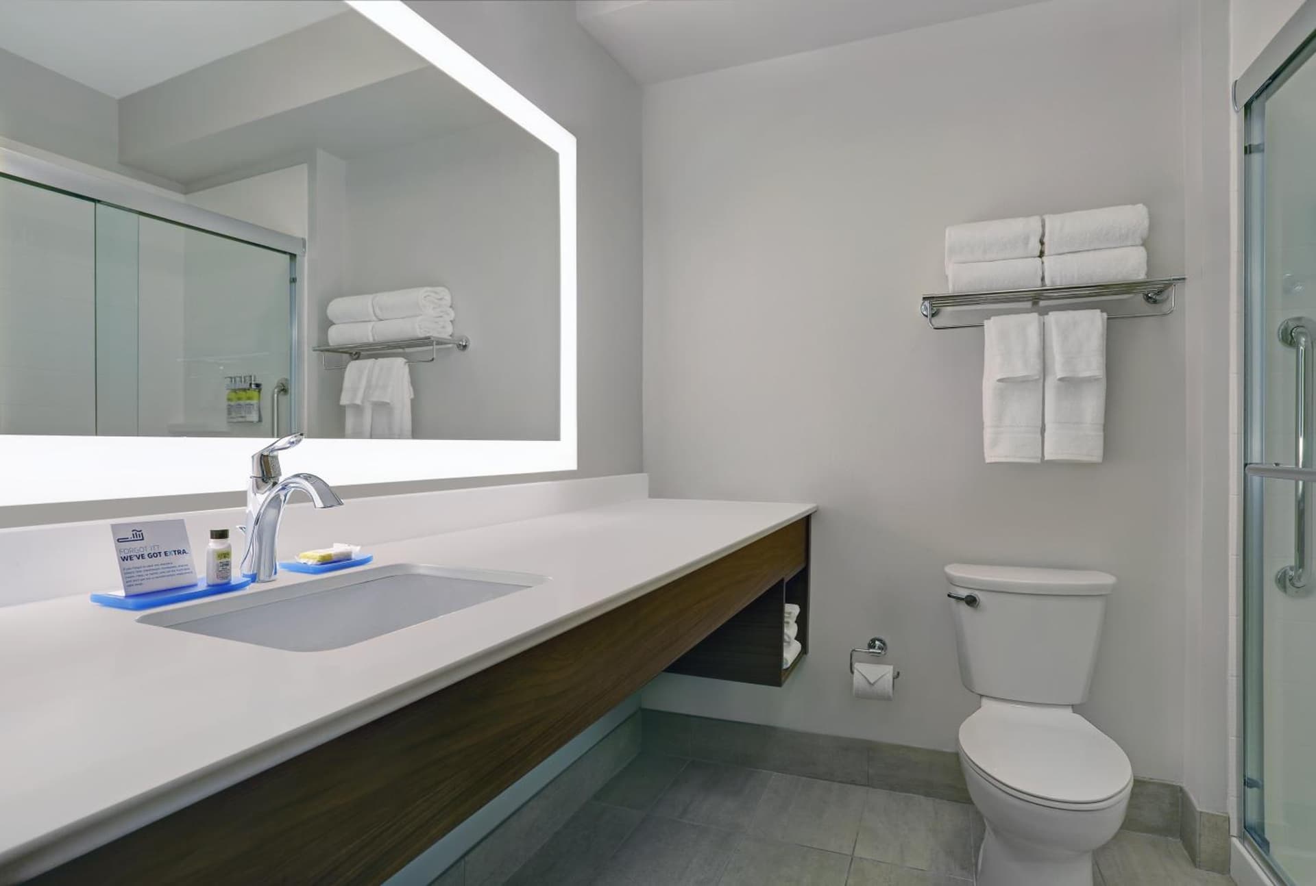 Holiday Inn Express & Suites - Lenexa - Overland Park Area by IHG gallery photo in Lenexa, KS — image 40
