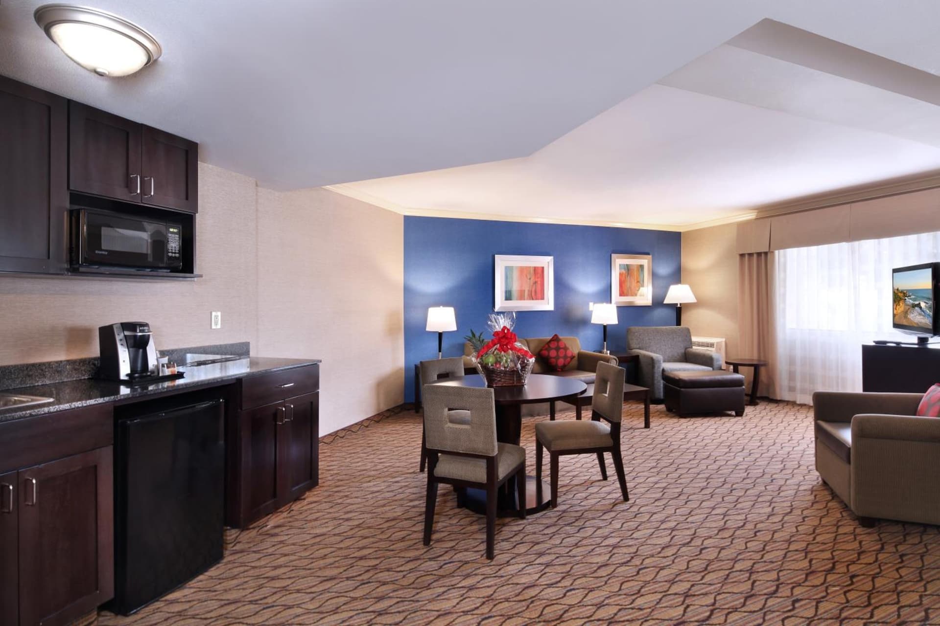 Holiday Inn Express Port Hueneme by IHG gallery photo in Port Hueneme, CA — image 17