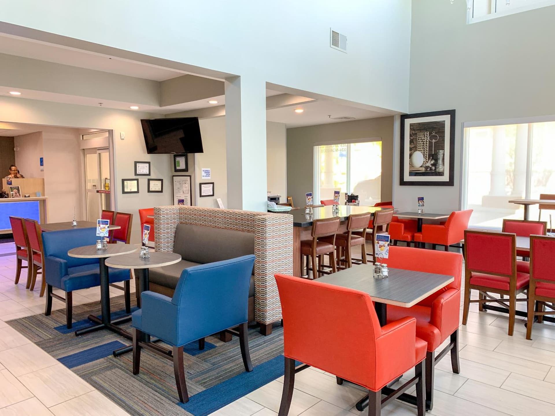 Holiday Inn Express & Suites Lexington Downtown Area-Keeneland by IHG gallery photo in Lexington, KY — image 60