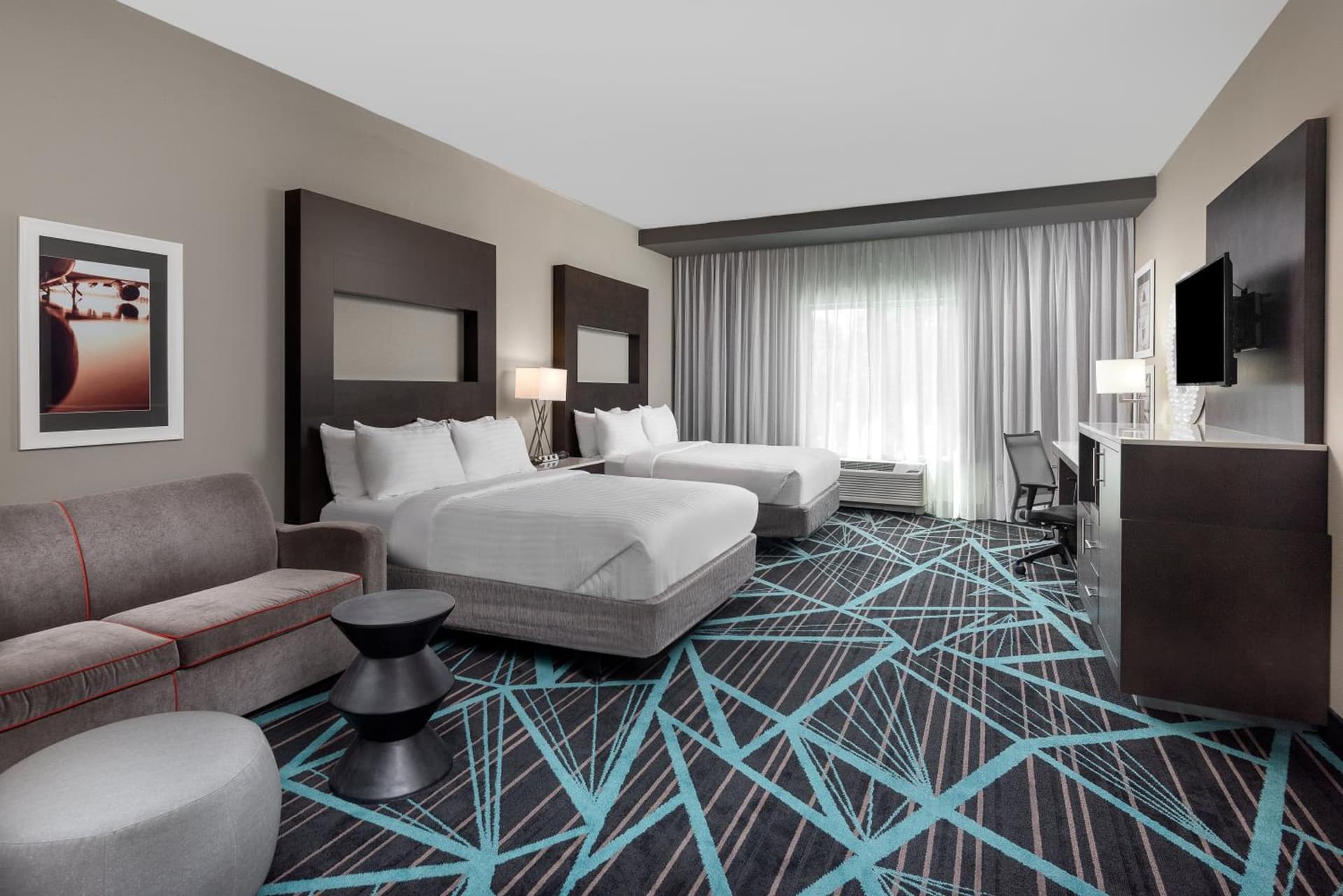 Holiday Inn Express & Suites - Charlotte Airport by IHG gallery photo in Charlotte, NC — image 28