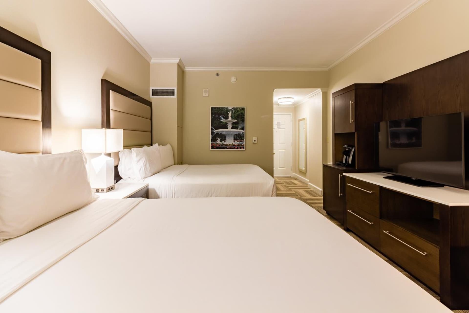 Holiday Inn Express Savannah - Historic District gallery photo in Savannah, GA — image 66