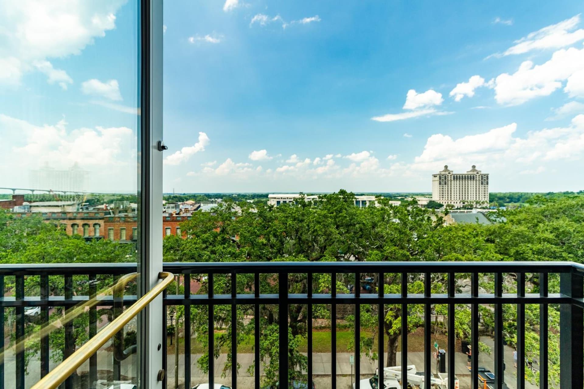 Holiday Inn Express Savannah - Historic District gallery photo in Savannah, GA — image 37