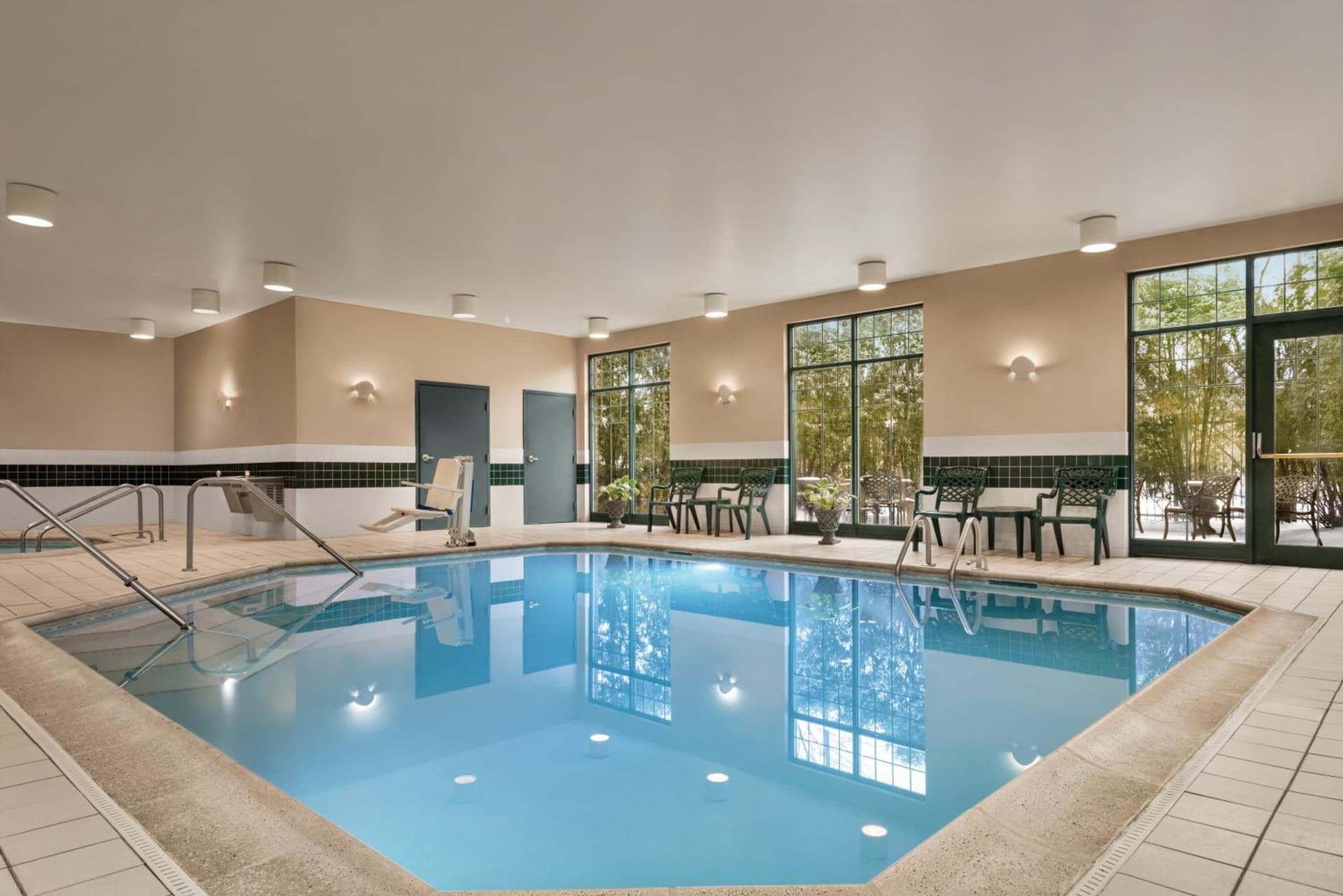 Country Inn & Suites by Radisson, Schaumburg, IL gallery photo in Schaumburg, IL — image 4