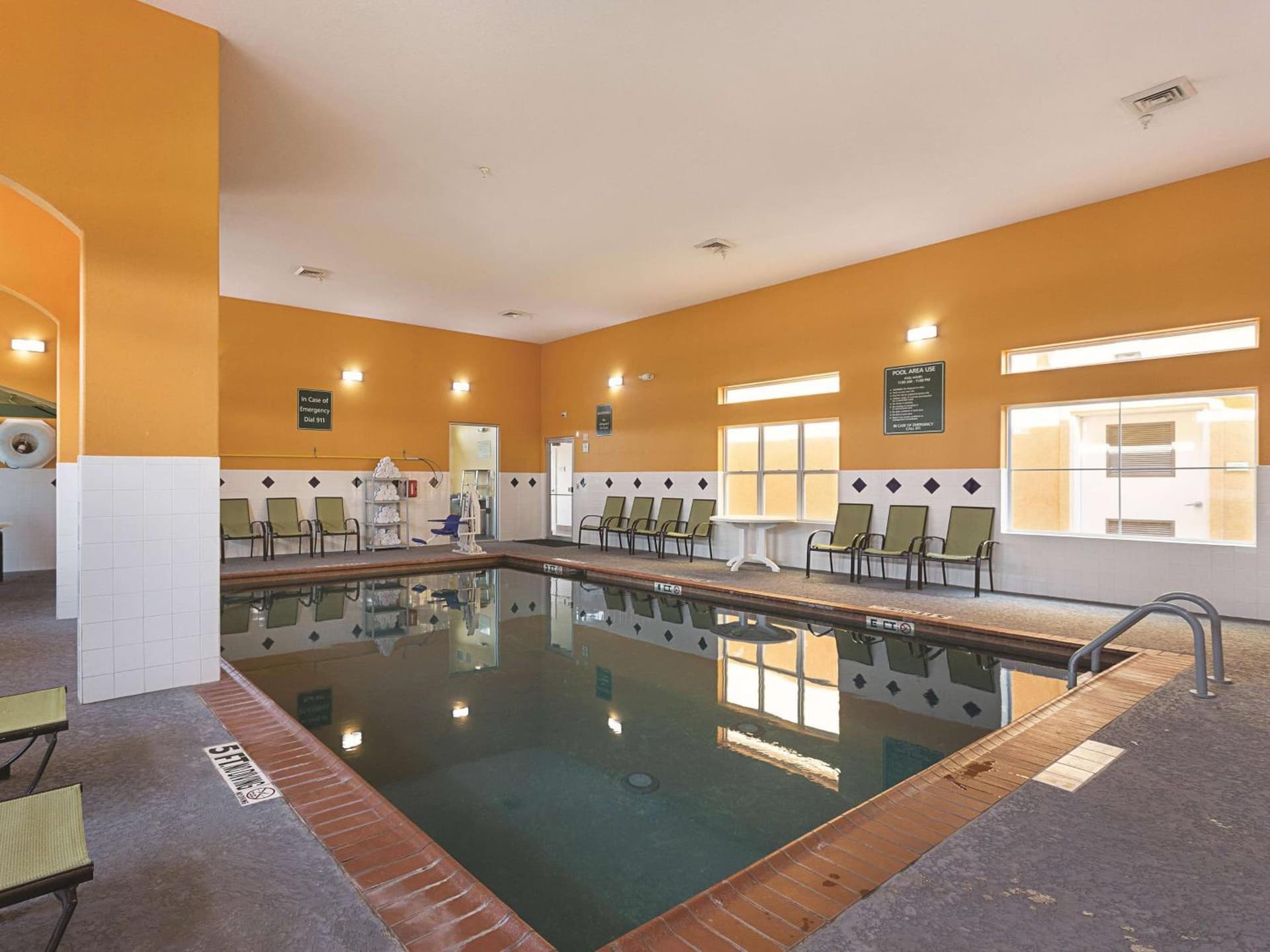La Quinta by Wyndham Houston Channelview gallery photo in Houston, TX — image 24