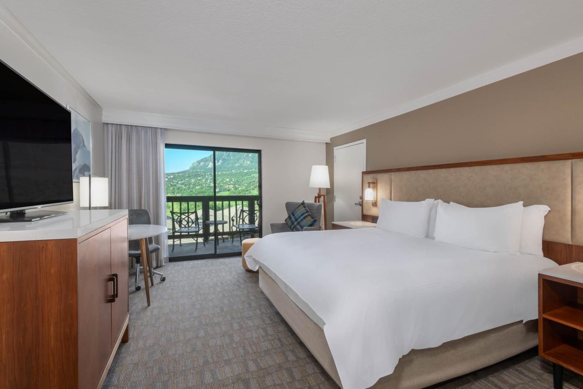 Cheyenne Mountain Resort, a Destination by Hyatt Hotels interior in Colorado Springs, CO — gallery photo 2