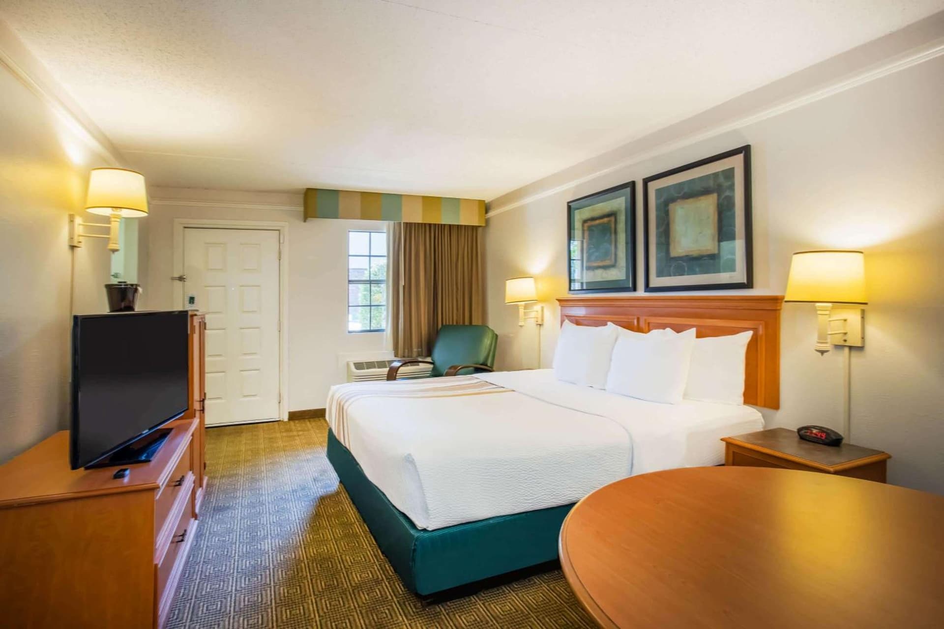 La Quinta Inn by Wyndham Tallahassee North gallery photo in Tallahassee, FL — image 26