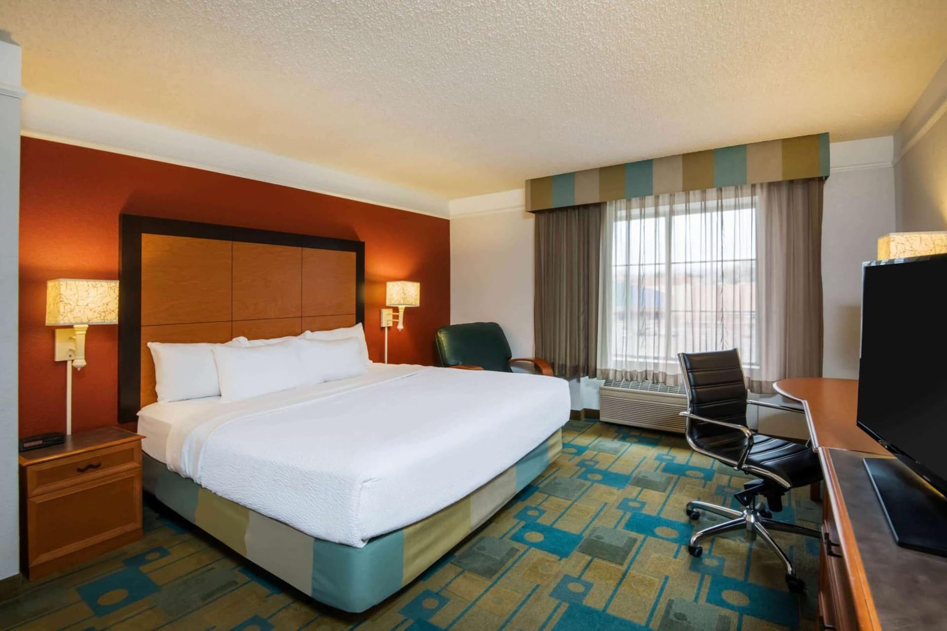 La Quinta Inn & Suites by Wyndham Colorado Springs South AP gallery photo in Colorado Springs, CO — image 50