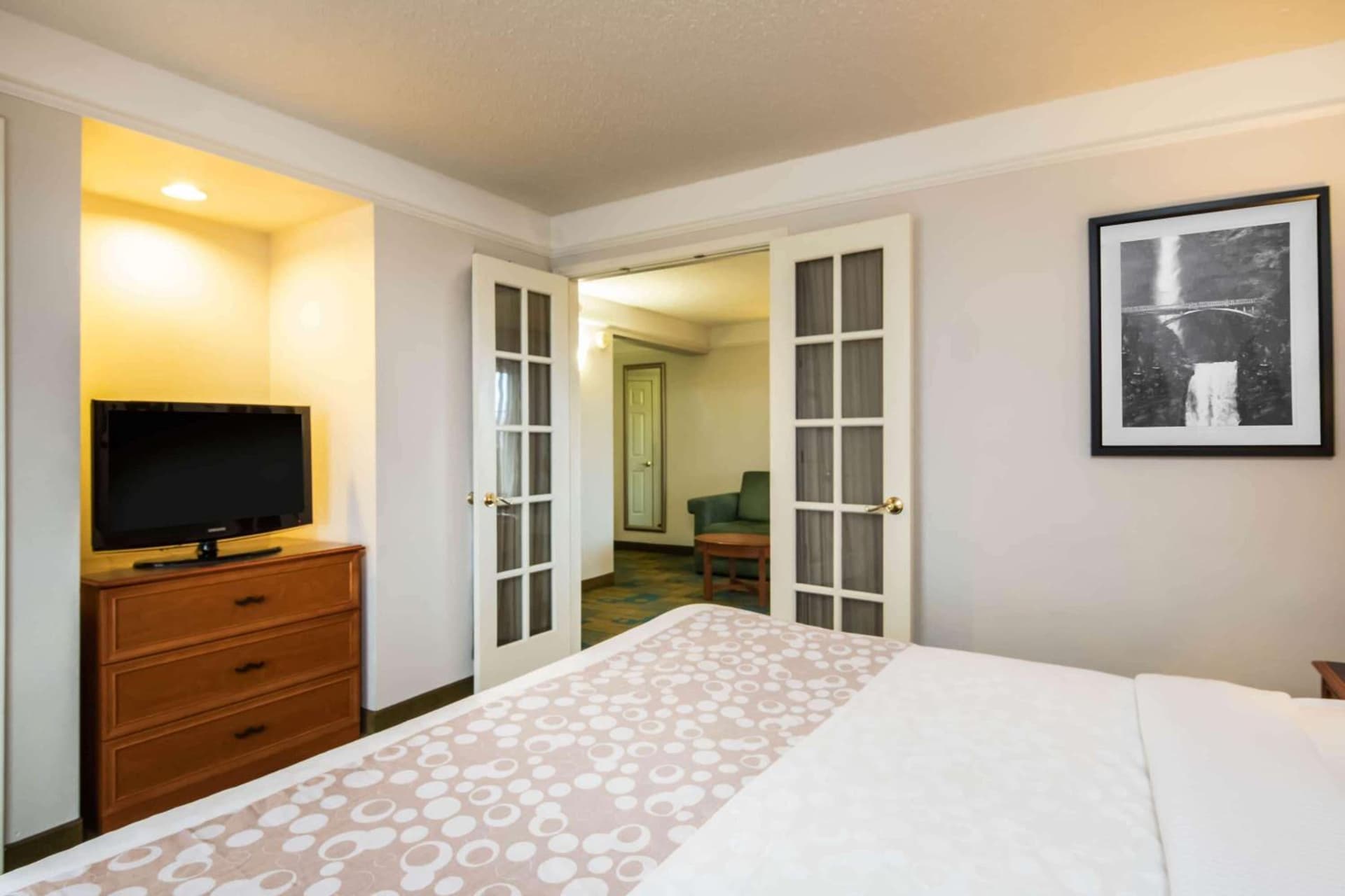 La Quinta Inn & Suites by Wyndham Colorado Springs South AP gallery photo in Colorado Springs, CO — image 56