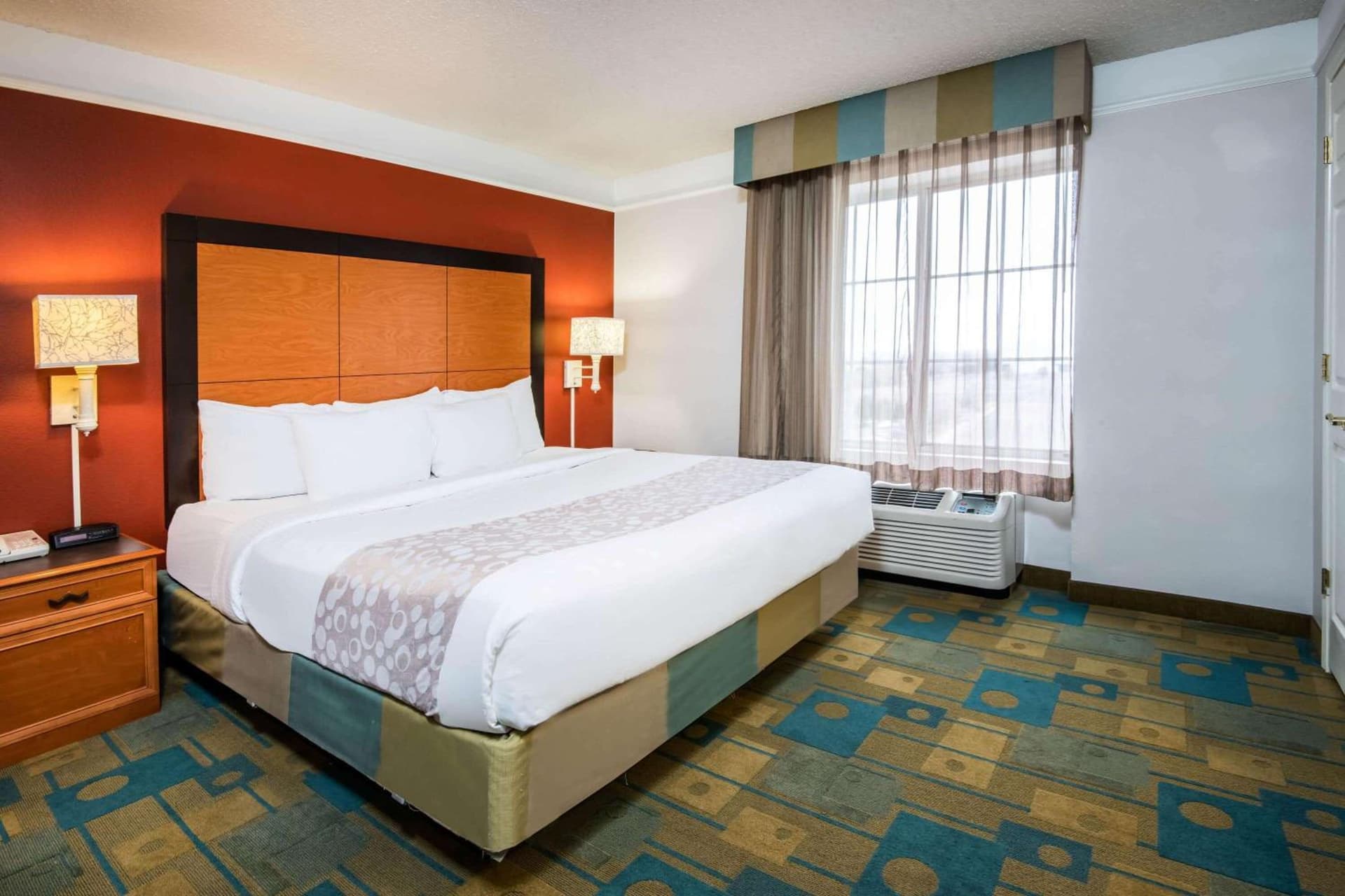 La Quinta Inn & Suites by Wyndham Colorado Springs South AP gallery photo in Colorado Springs, CO — image 39