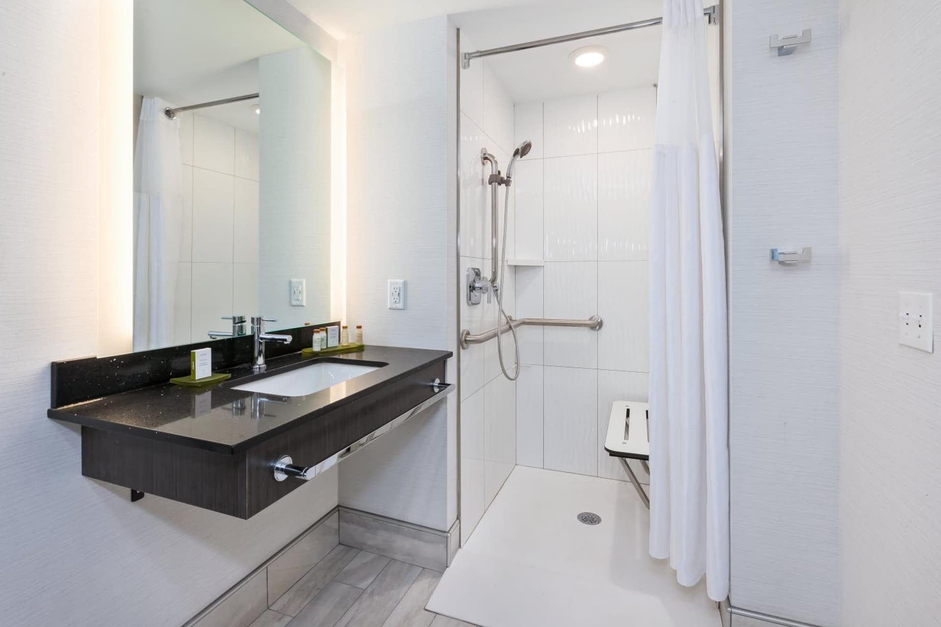 Hotel Indigo Rochester - Mayo Clinic Area by IHG gallery photo in Rochester, MN — image 34