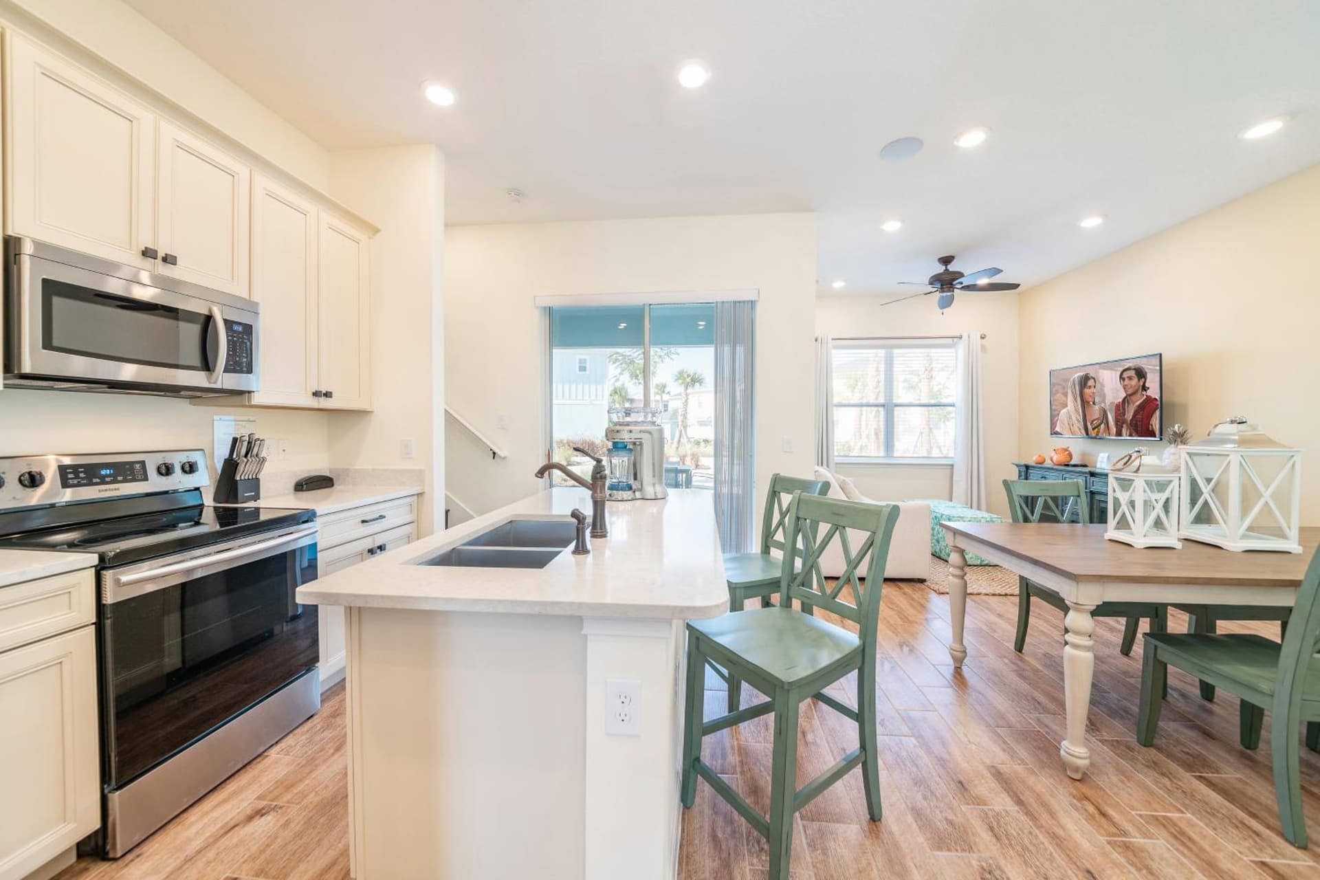 Margaritaville Cottages Orlando by Vstays with H2O Waterpark gallery photo in Kissimmee, FL — image 92