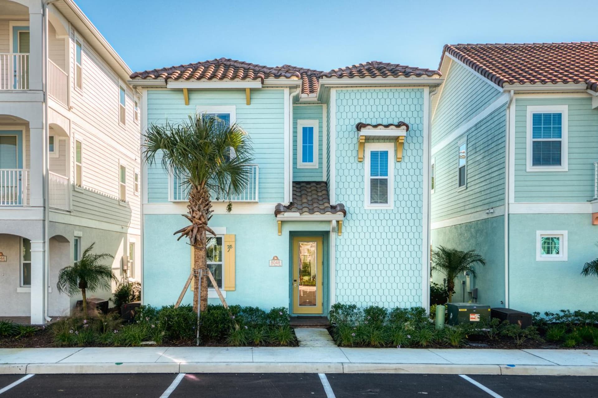 Margaritaville Cottages Orlando by Vstays with H2O Waterpark gallery photo in Kissimmee, FL — image 4