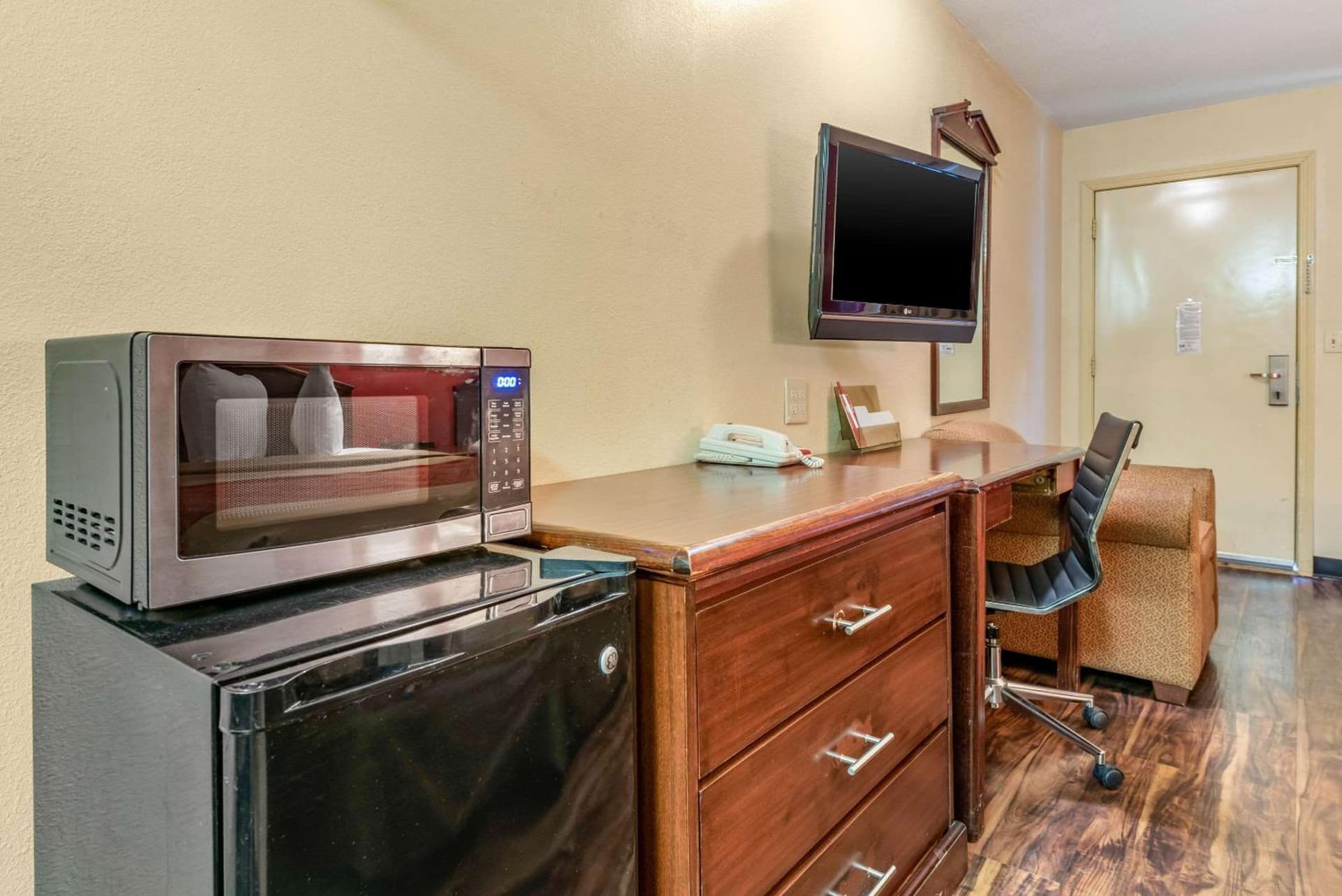 Rodeway Inn Jeffersonville - Washington Court House interior in Jeffersonville, OH — gallery photo 2