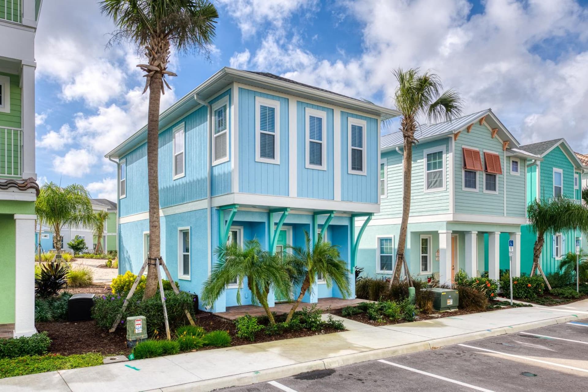 Margaritaville Cottages Orlando by Vstays with H2O Waterpark gallery photo in Kissimmee, FL — image 40