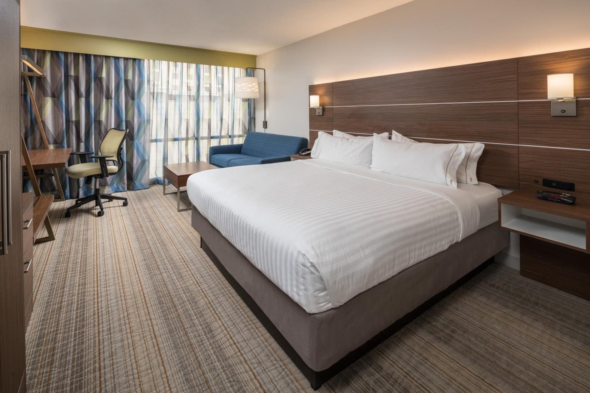 Holiday Inn Express & Suites Springfield by IHG gallery photo in Springfield, IL — image 28