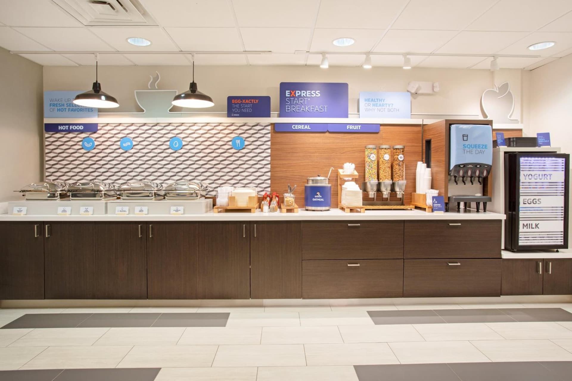 Holiday Inn Express & Suites Phoenix Glendale Dist by IHG gallery photo in Glendale, AZ — image 17