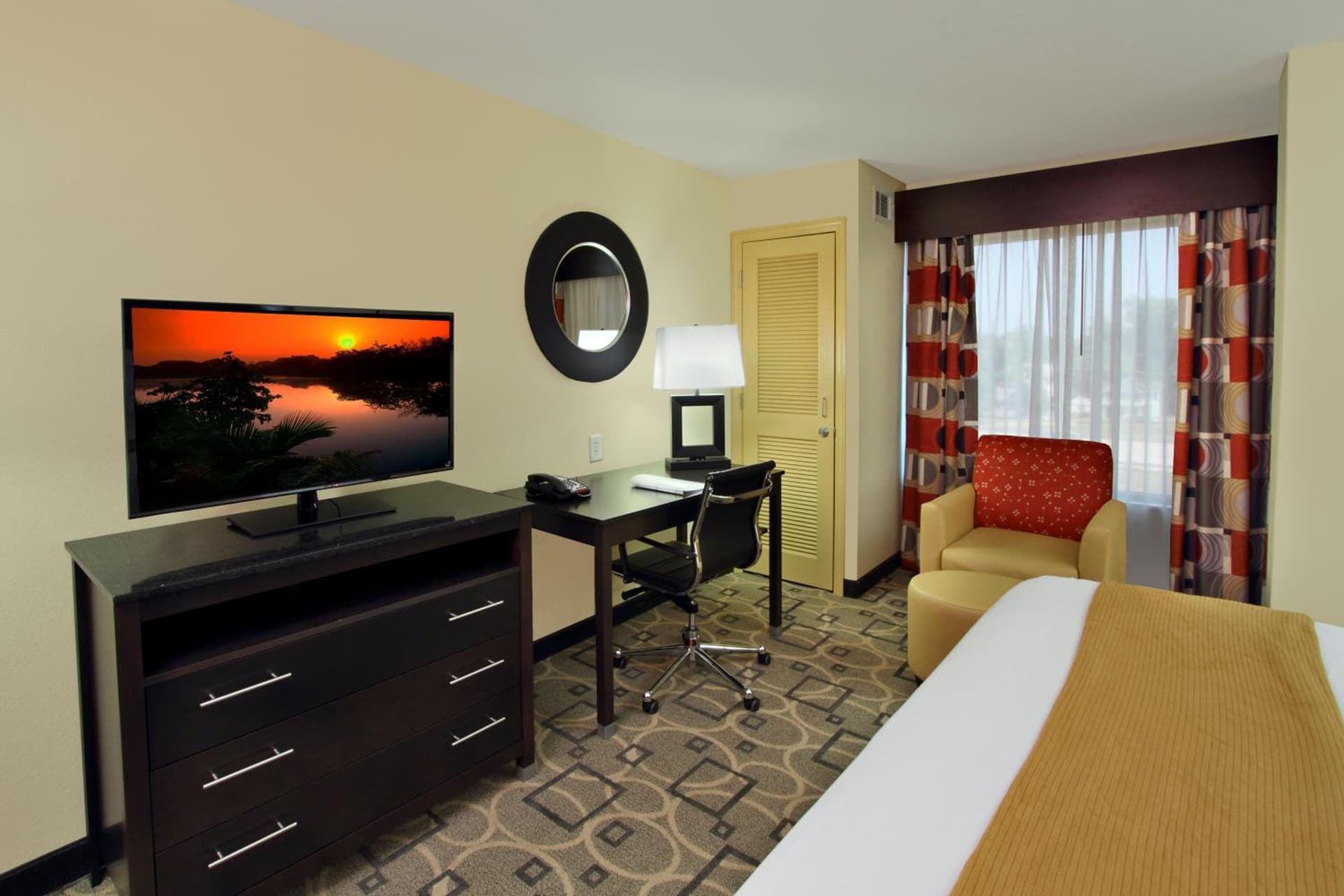 Holiday Inn Express Augusta Downtown by IHG gallery photo in Augusta, GA — image 26