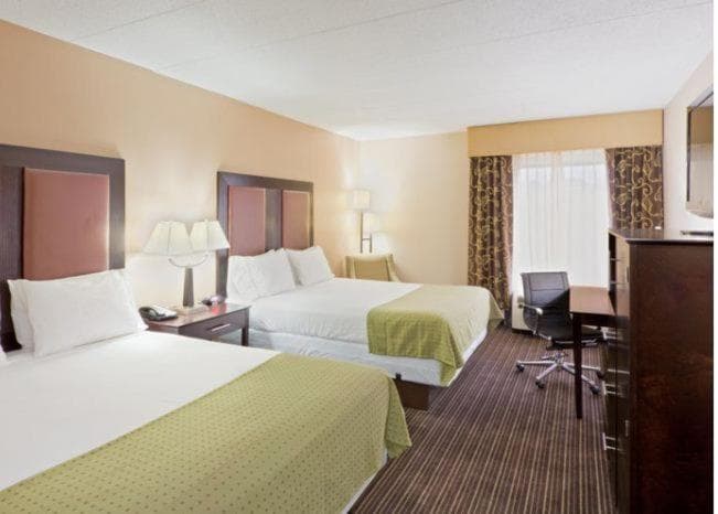 Holiday Inn Express Hotel & Suites Charleston-Southridge by IHG interior in Charleston, WV — gallery photo 2