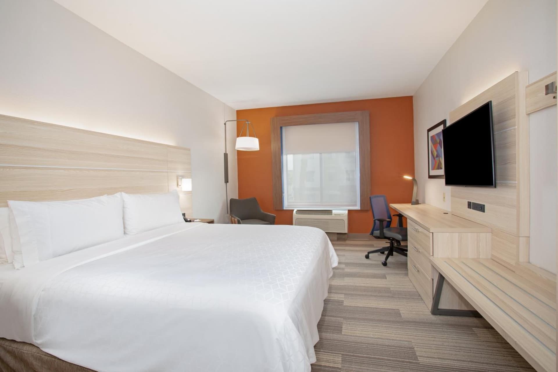 Holiday Inn Express & Suites Phoenix Glendale Dist by IHG gallery photo in Glendale, AZ — image 42