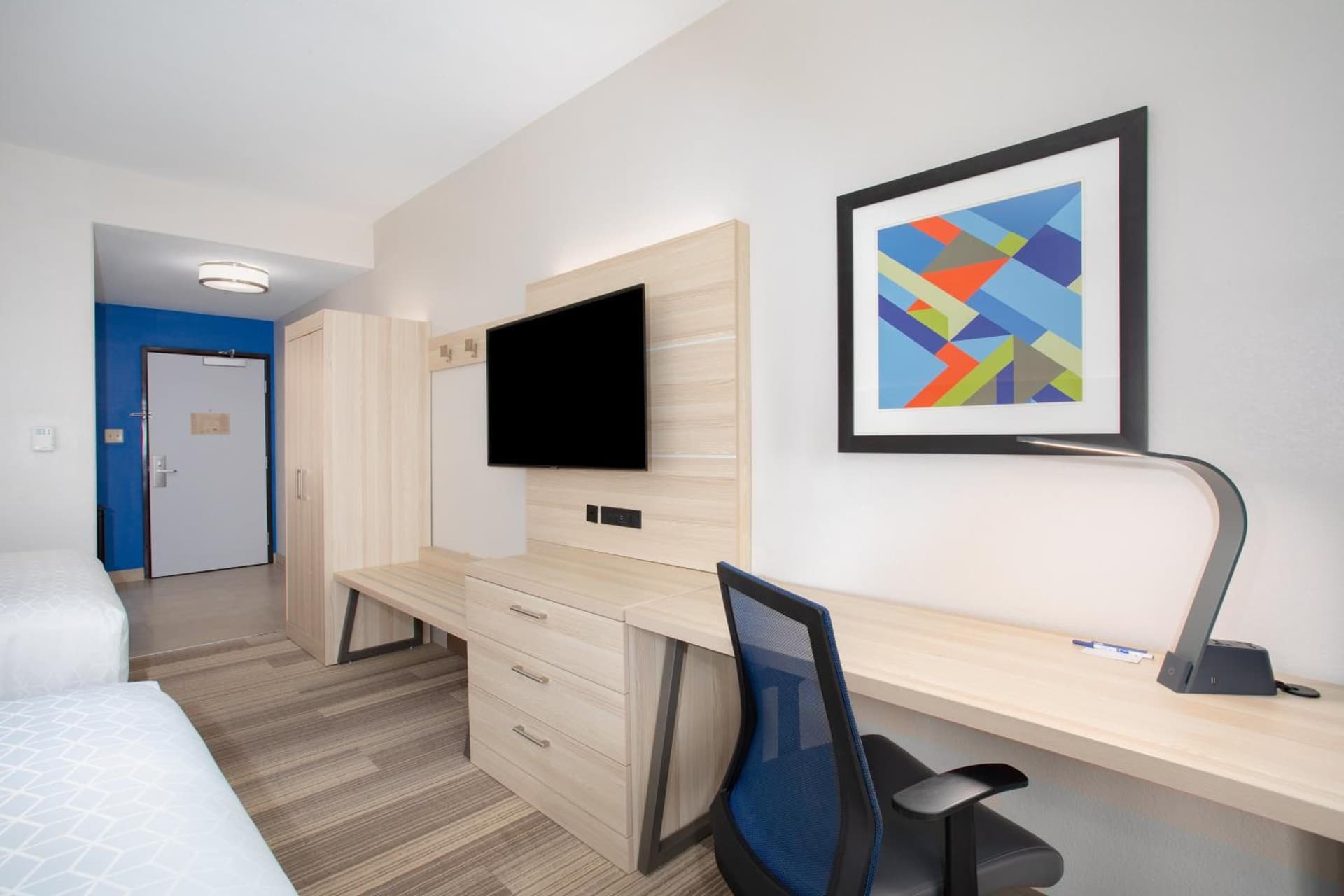 Holiday Inn Express & Suites Phoenix Glendale Dist by IHG gallery photo in Glendale, AZ — image 46