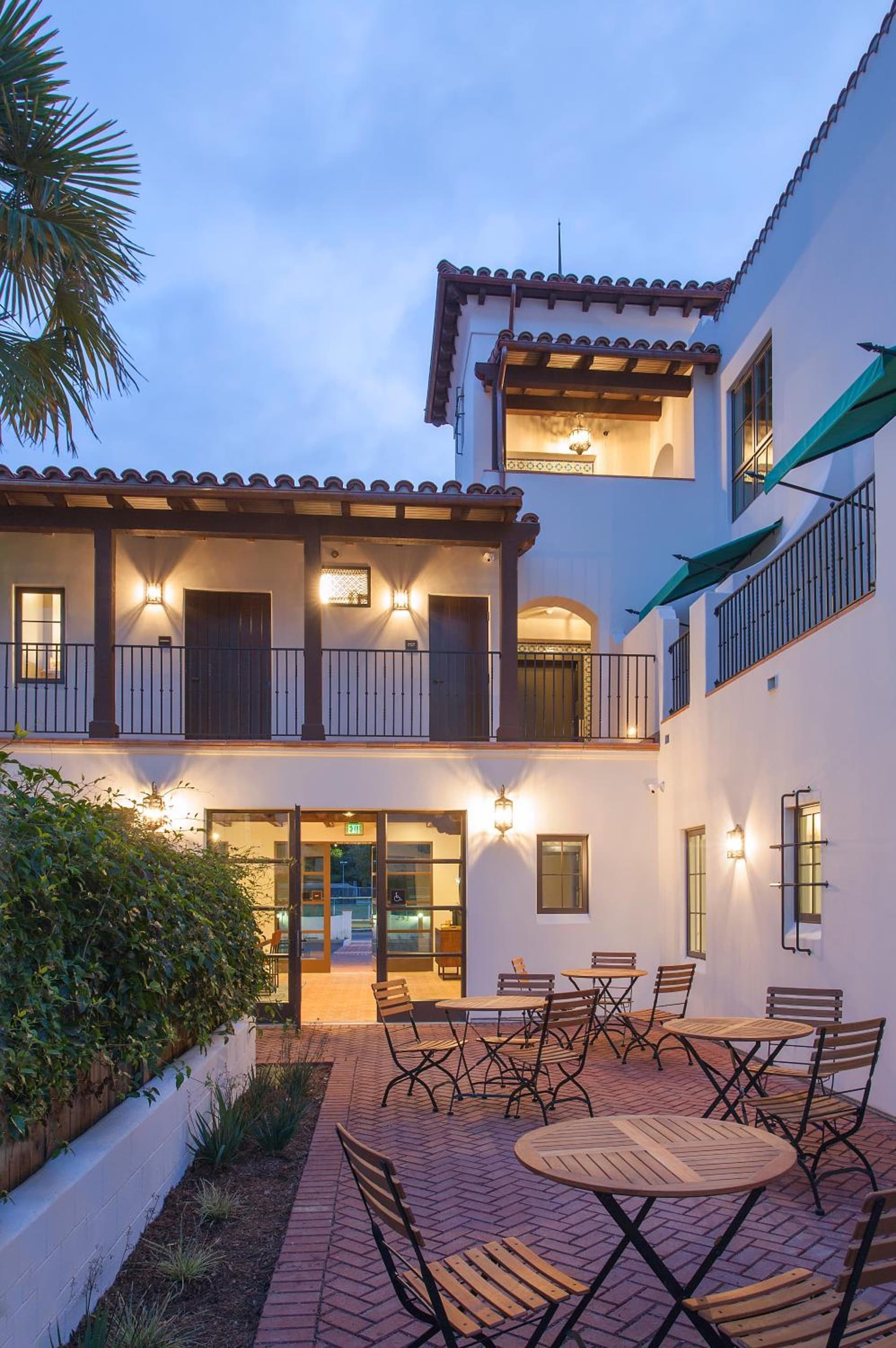 La Playa Inn Santa Barbara gallery photo in Santa Barbara, CA — image 36
