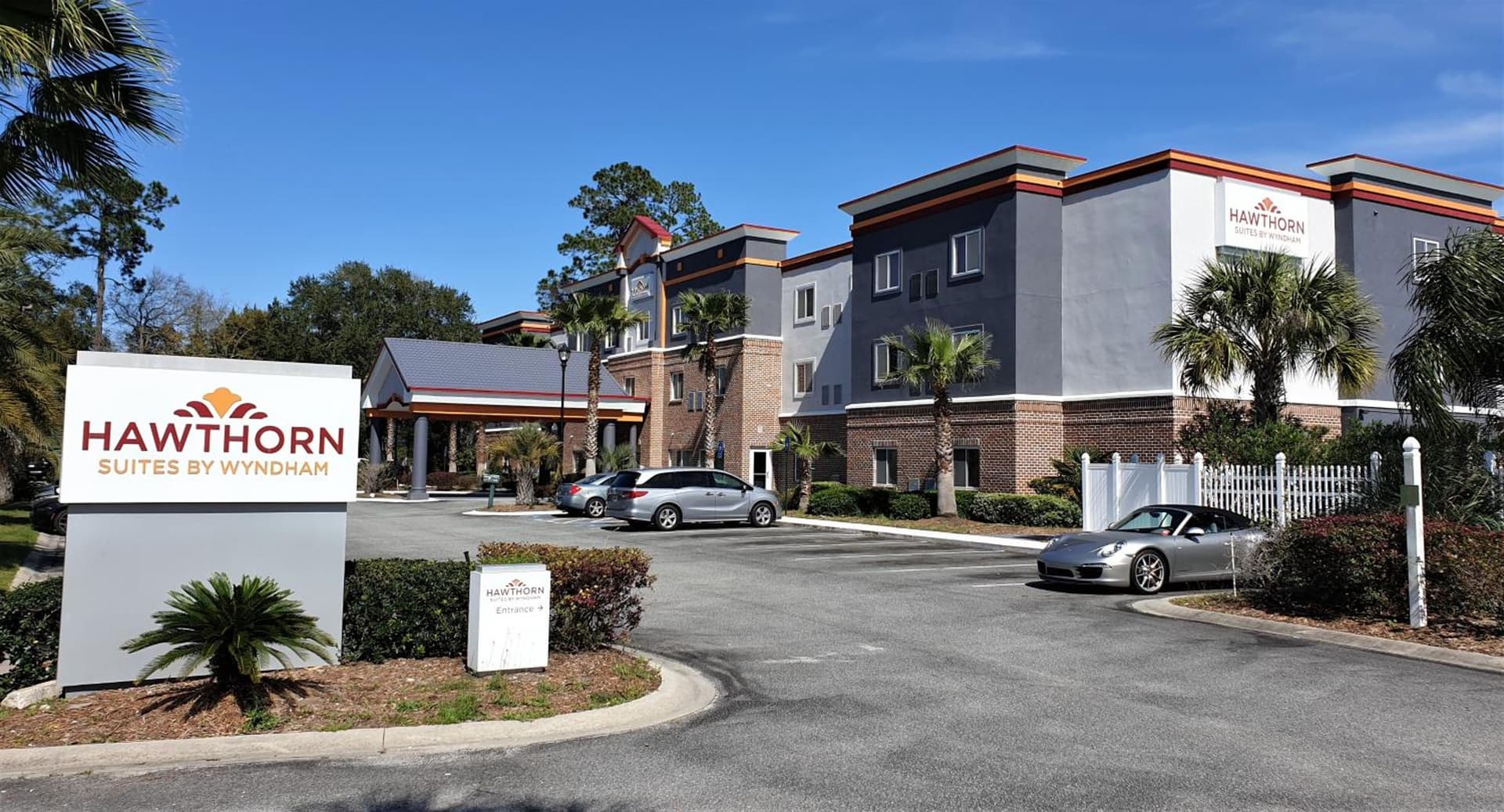 Hawthorn Extended Stay by Wyndham Kingsland featured exterior or lobby in Kingsland, GA — similar hotel