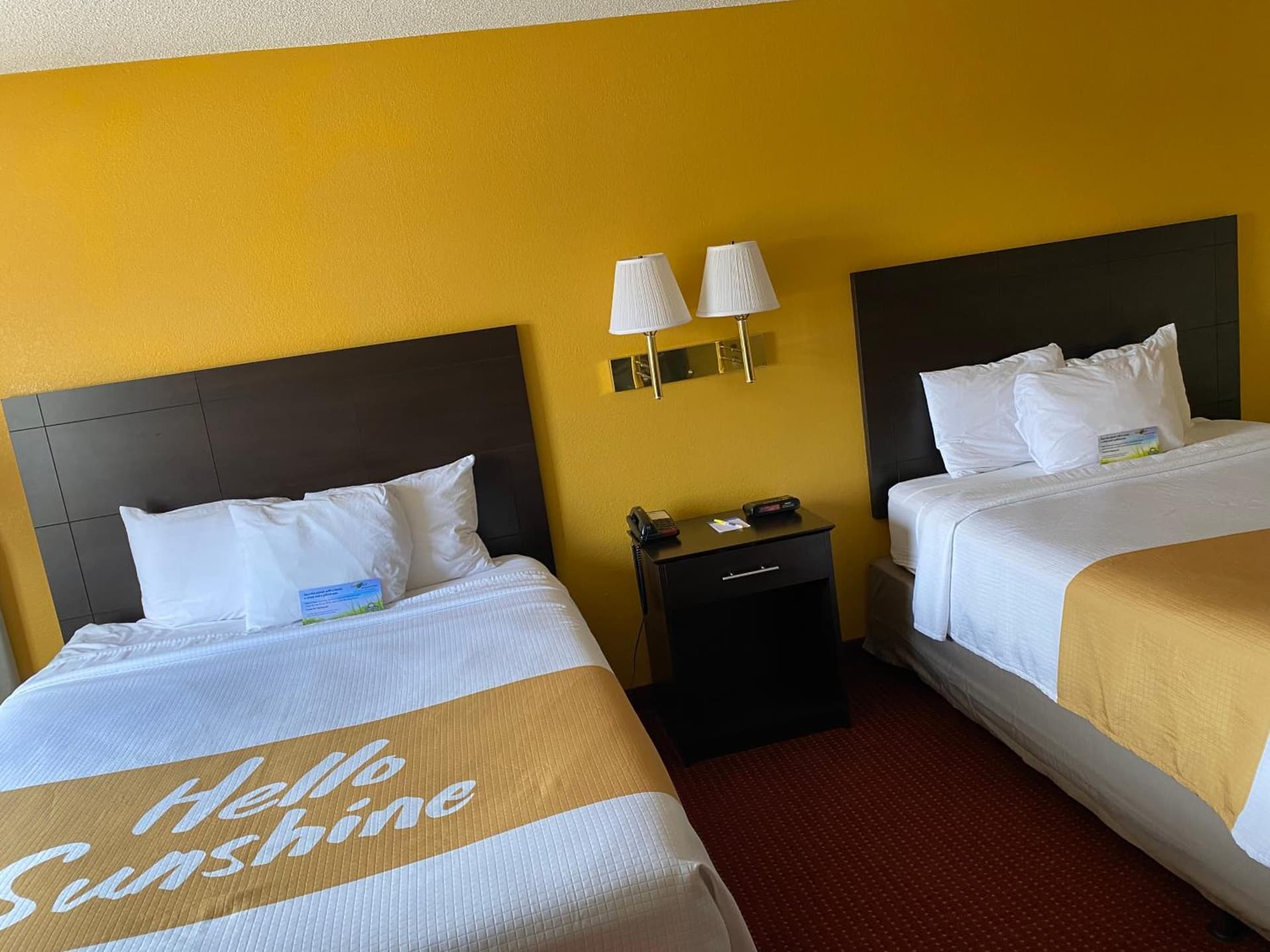 Days Inn & Suites by Wyndham Des Moines Airport gallery photo in Des Moines, IA — image 4