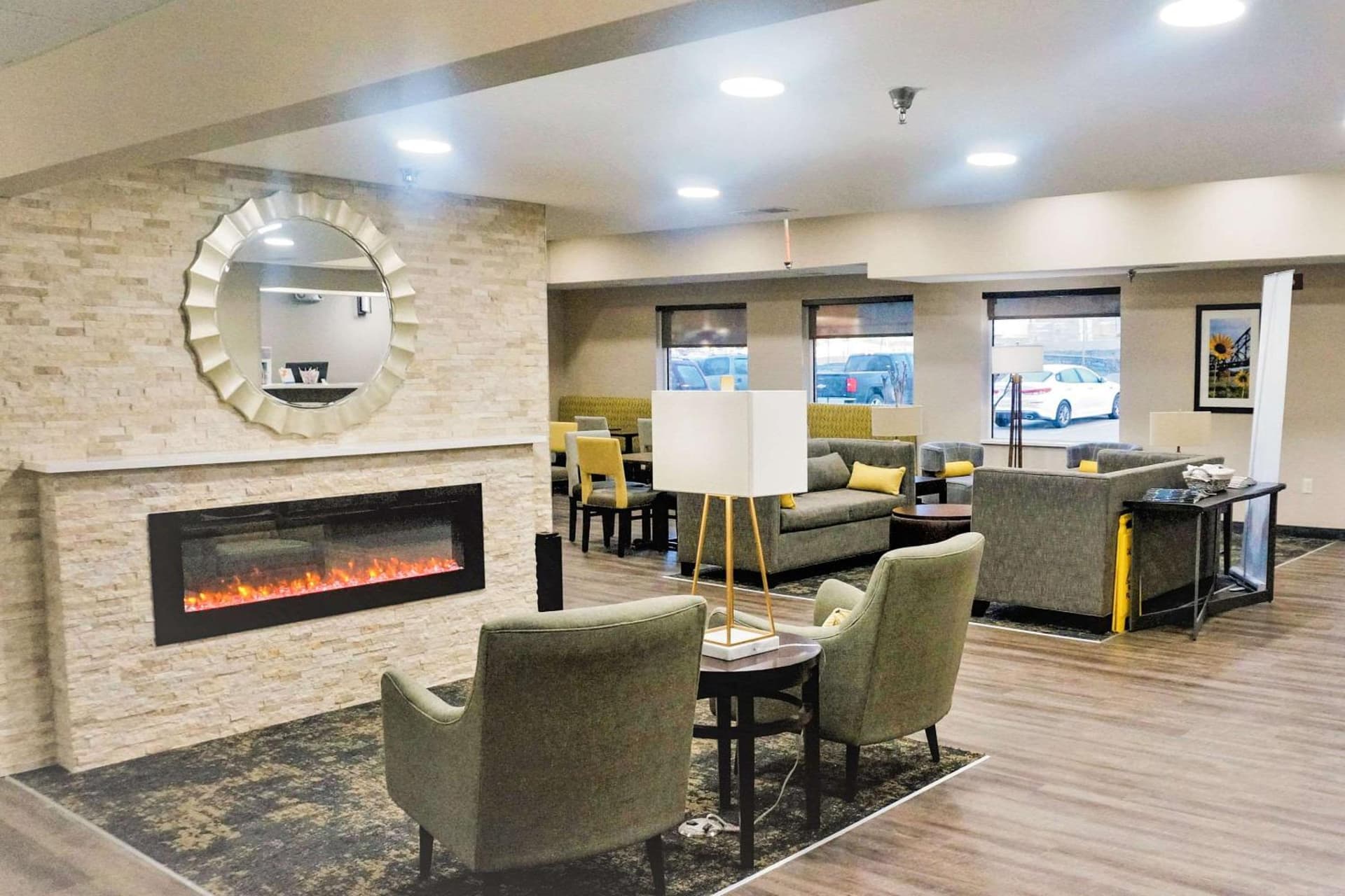 Comfort Inn & Suites Conway interior in Conway, AR — gallery photo 2