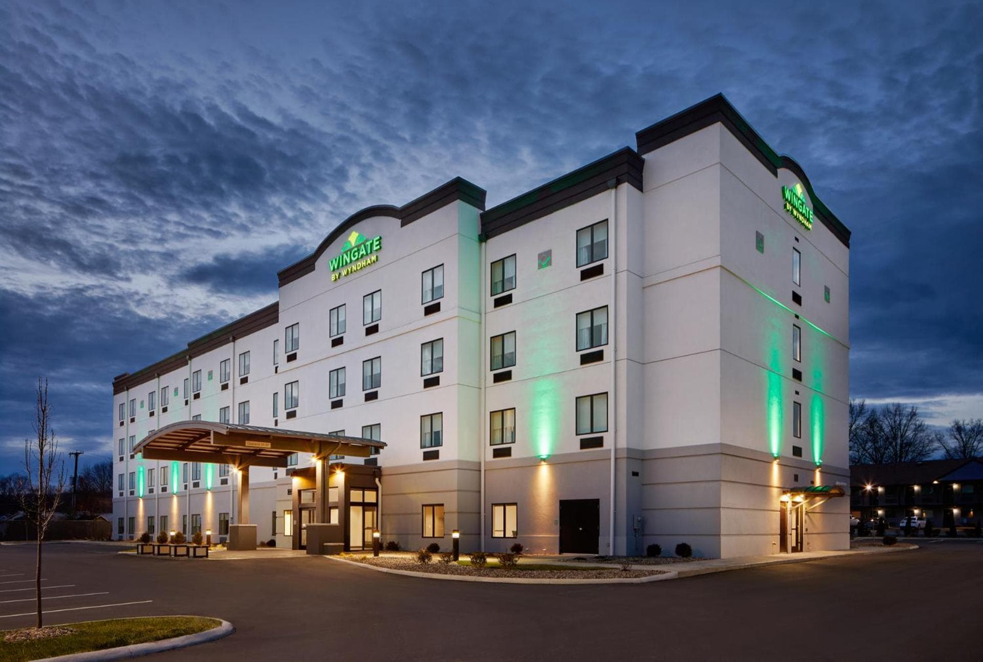 Wingate by Wyndham Hurricane WV exterior or lobby in Hurricane, WV — main listing photo