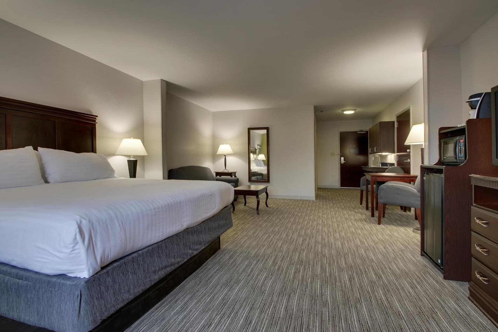 Holiday Inn Express Hotel & Suites Middleboro Raynham by IHG gallery photo in Middleboro, MA — image 24