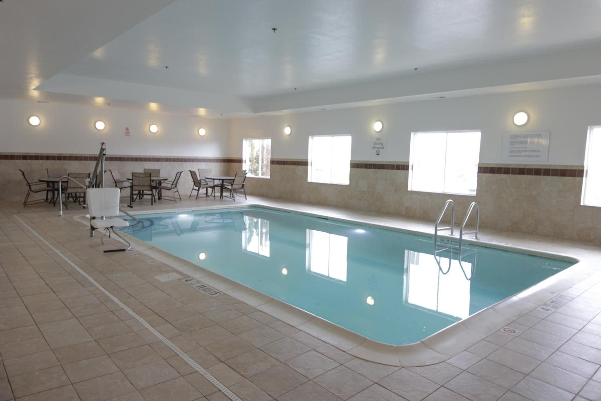 Holiday Inn Express and Suites Montgomery by IHG gallery photo in Montgomery — image 37