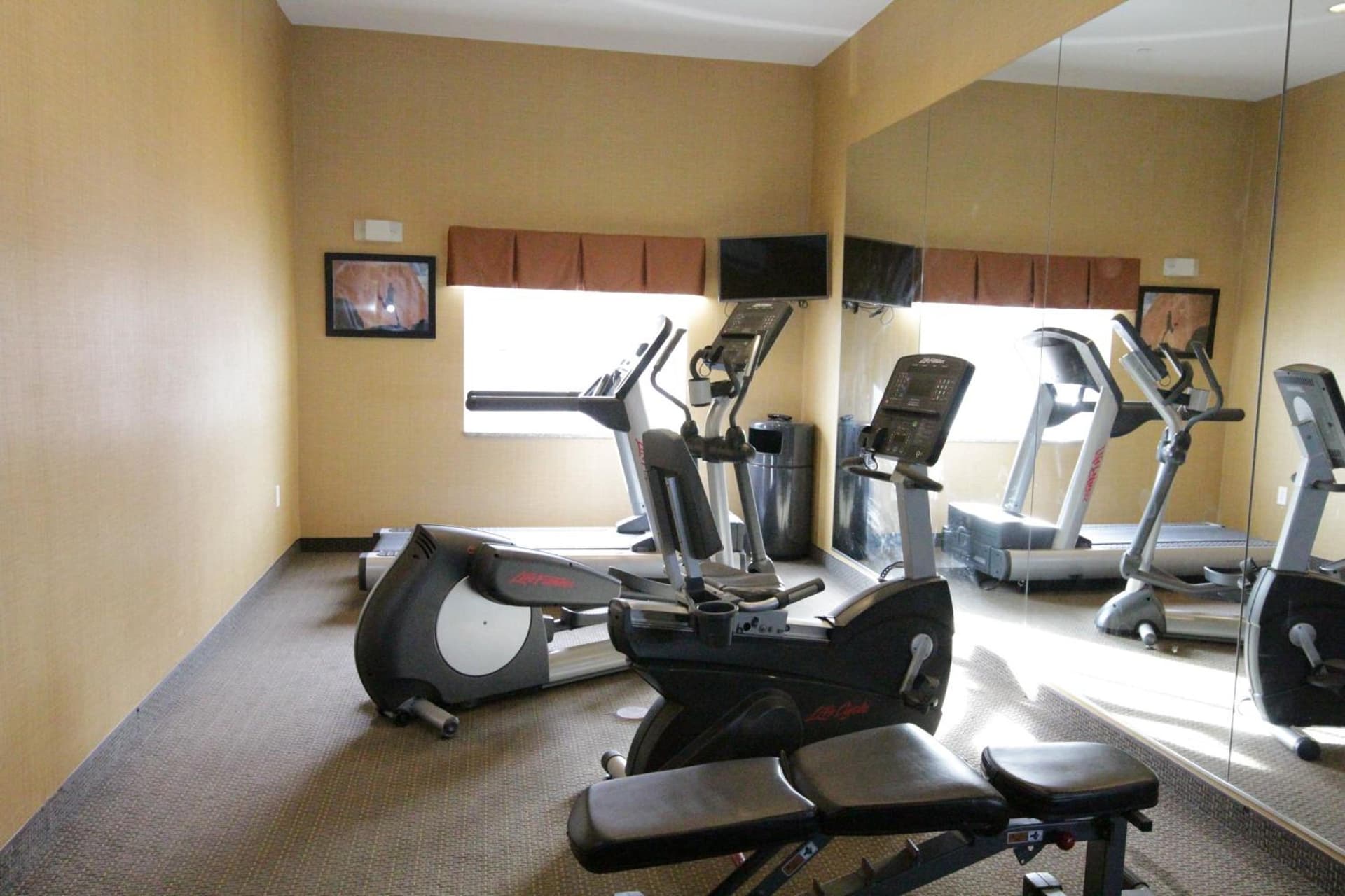 Holiday Inn Express and Suites Montgomery by IHG gallery photo in Montgomery — image 56