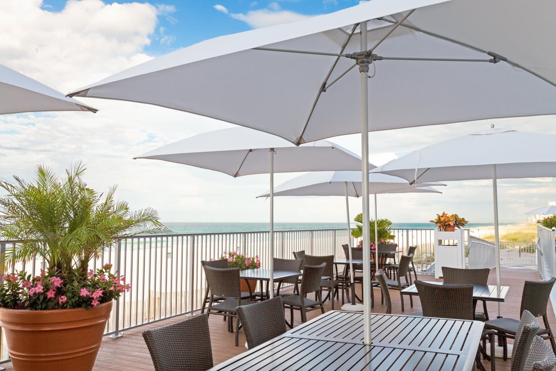 Holiday Inn Express & Suites Panama City Beach - Beachfront by IHG gallery photo in Panama City Beach, FL — image 65