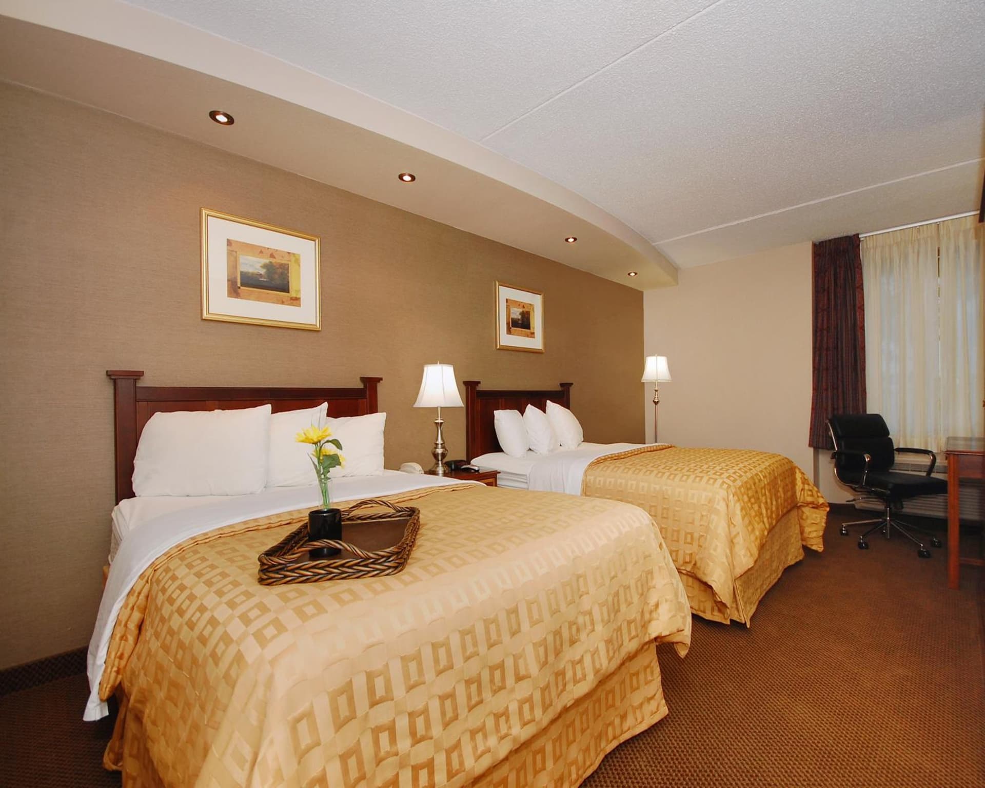 The Plaza Inn & Suites gallery photo in Hagerstown, MD — image 9