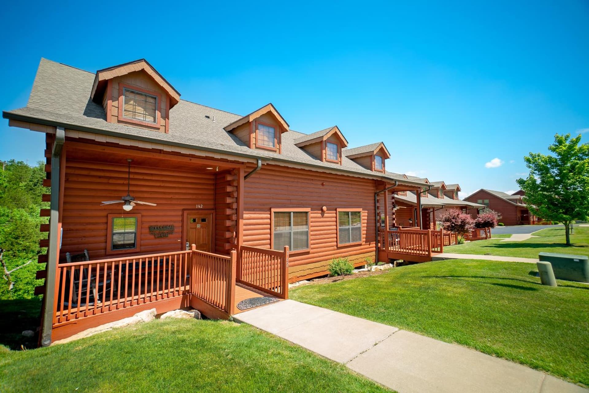 Cabins at Grand Mountain featured exterior or lobby in Branson, MO — similar hotel