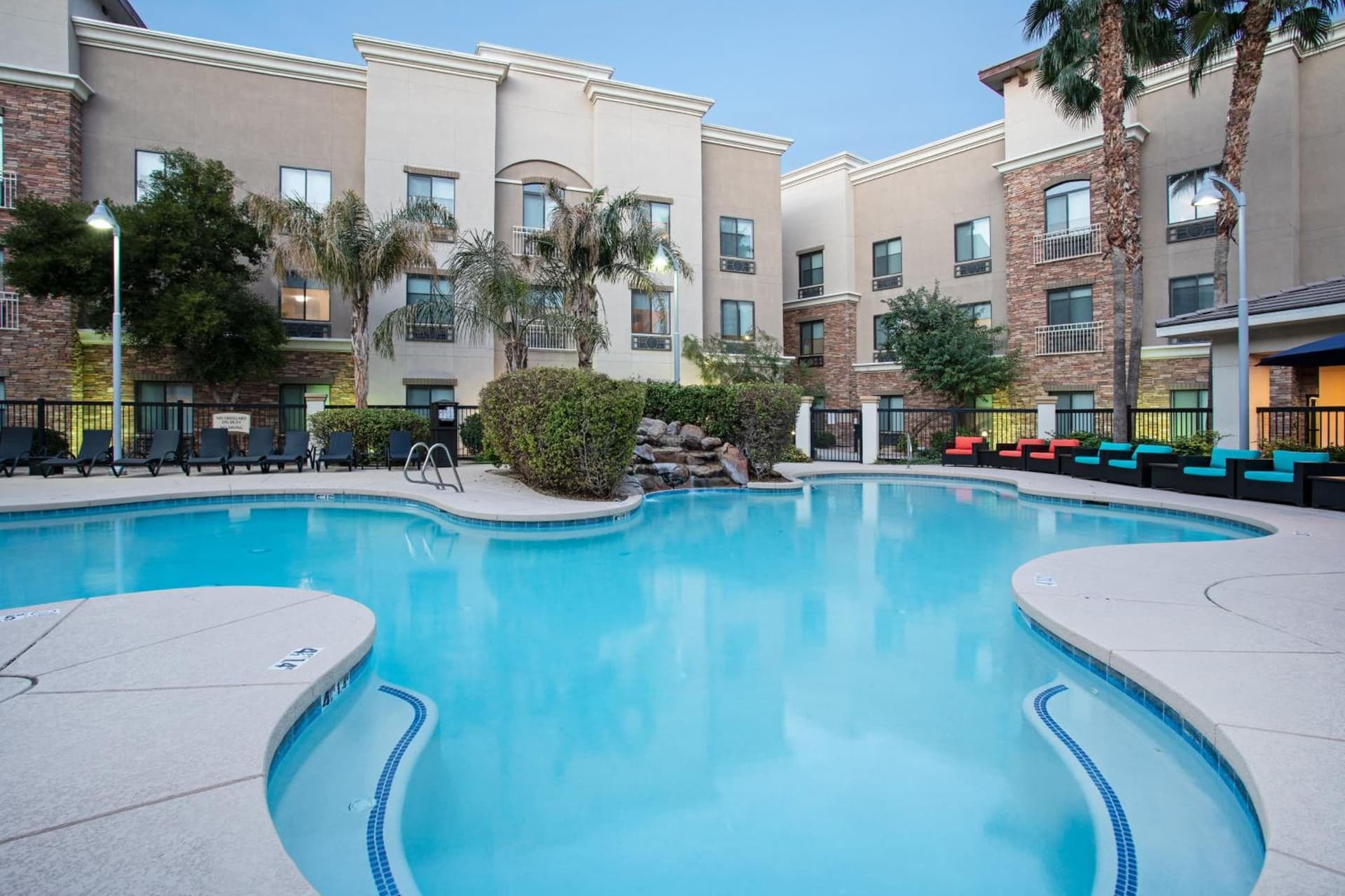 Holiday Inn Express & Suites Phoenix Glendale Dist by IHG property views in Glendale, AZ — gallery photo 3