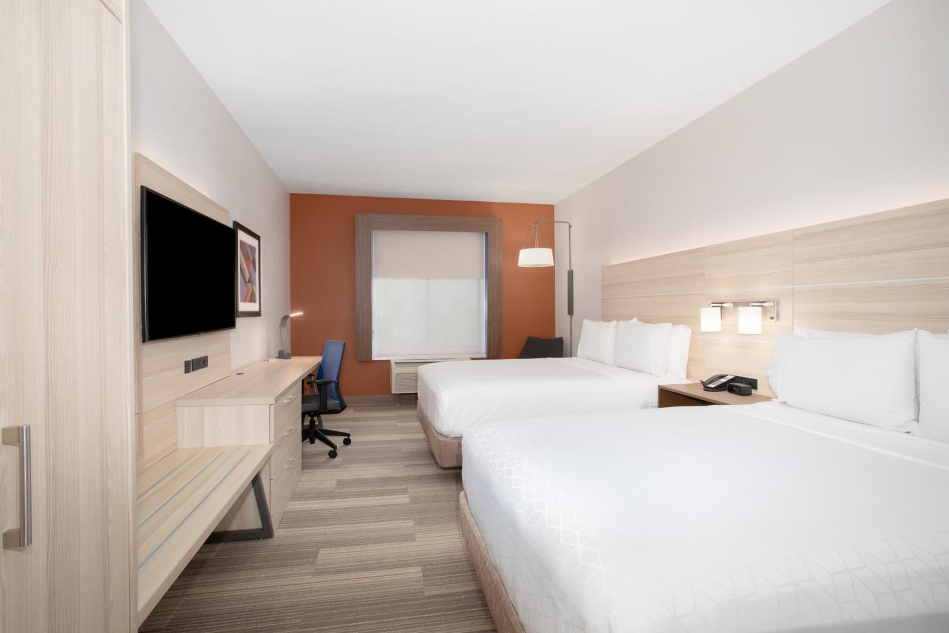 Holiday Inn Express & Suites Phoenix Glendale Dist by IHG gallery photo in Glendale, AZ — image 12